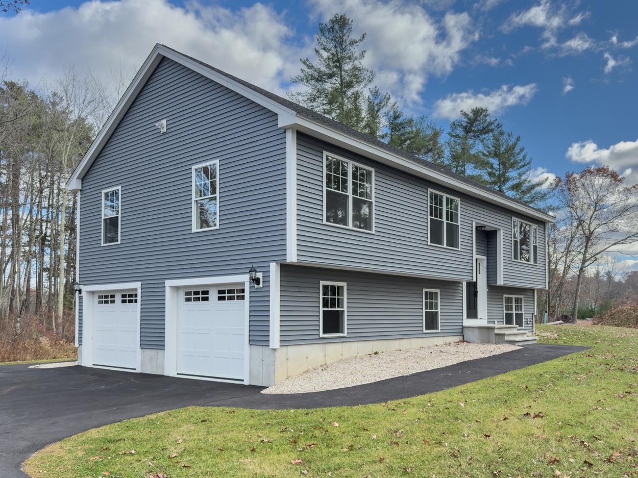 MLS 5069808: 96 Simpson Road, Pelham NH