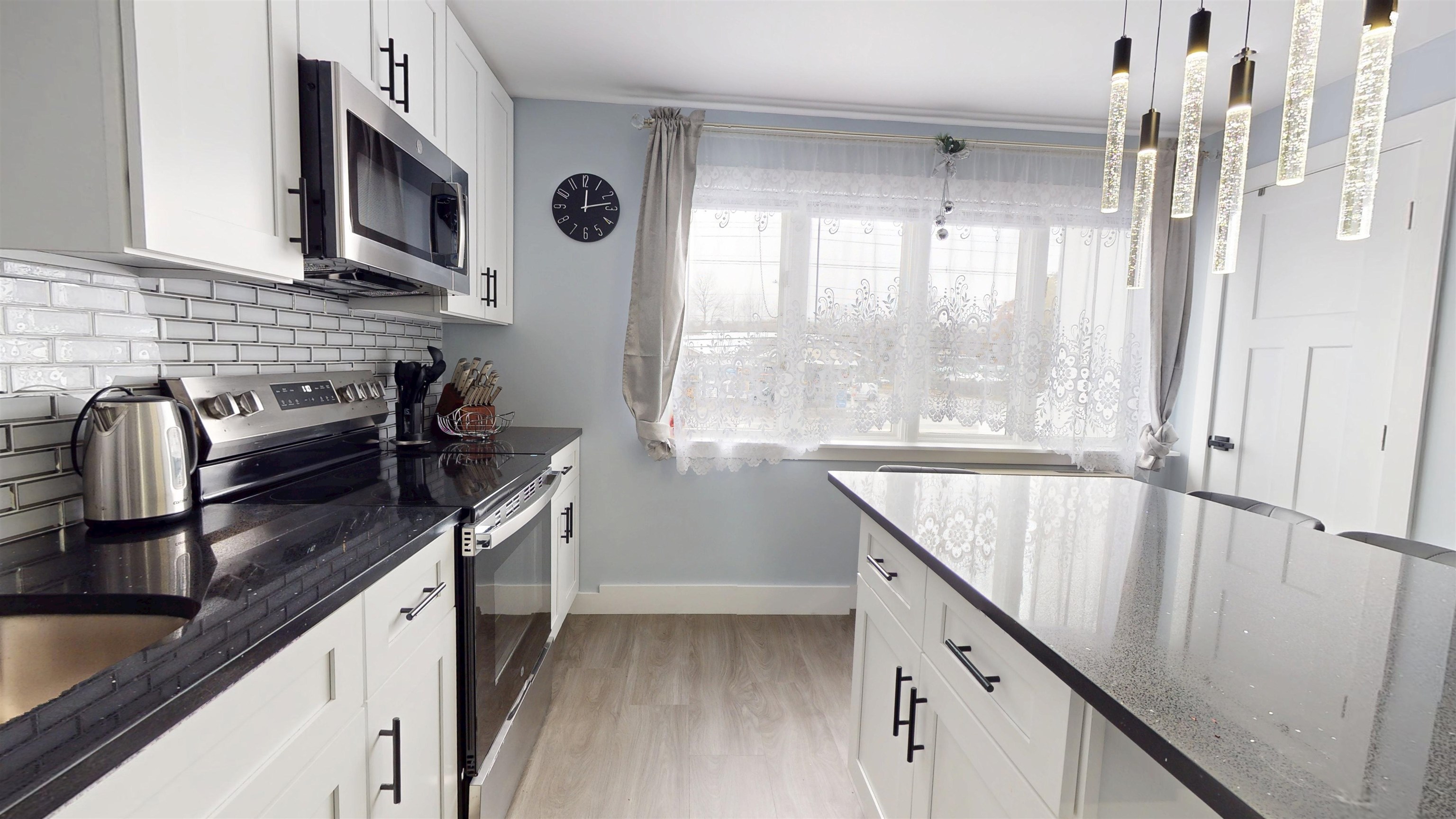 Homes for sale in Lincoln, NH | 78 Main St #3A, Lincoln, NH 03251 | MLS# 5069853