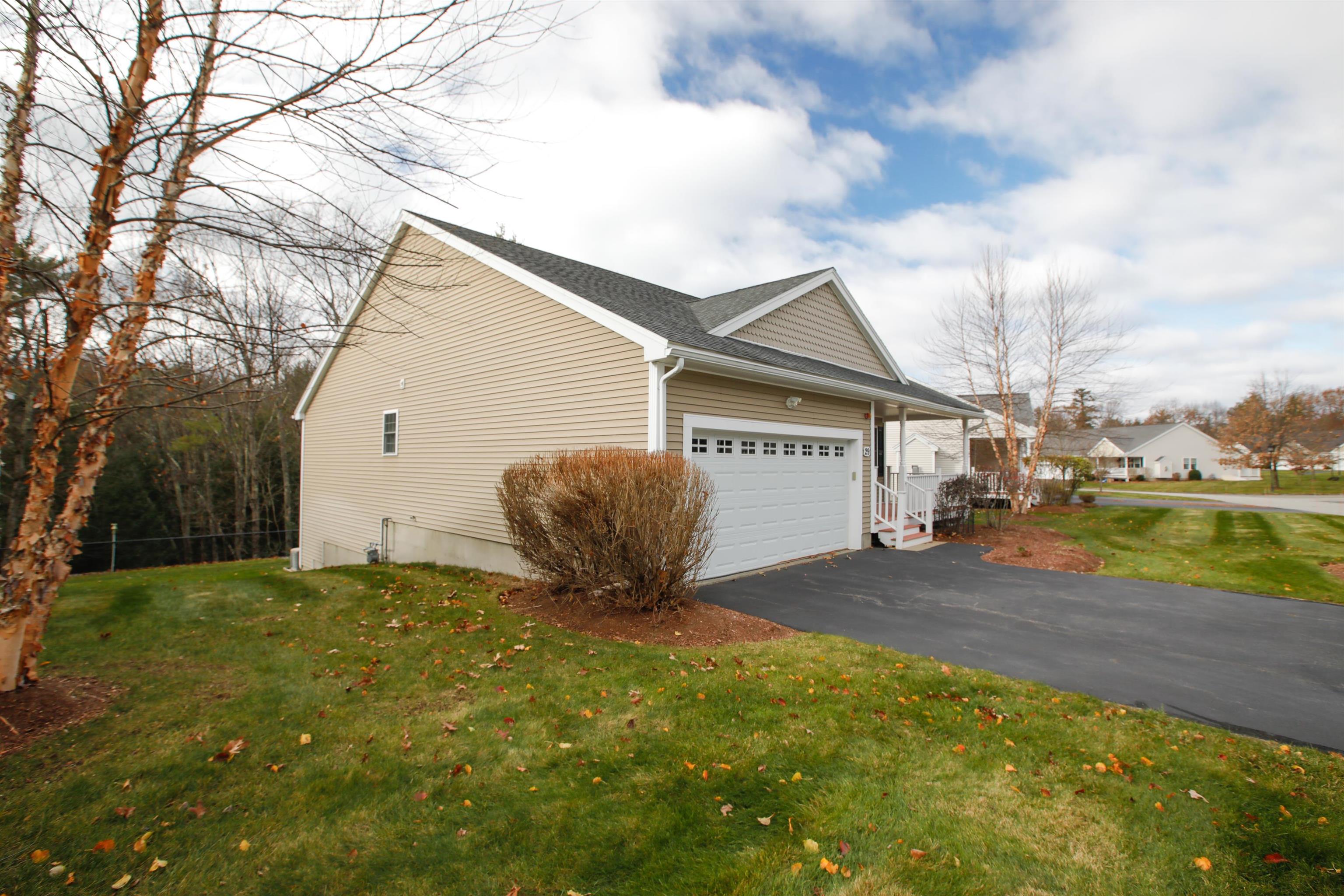 Homes for sale in Litchfield, NH | 29 Watts Lndg #24, Litchfield, NH 03052 | MLS# 5069870