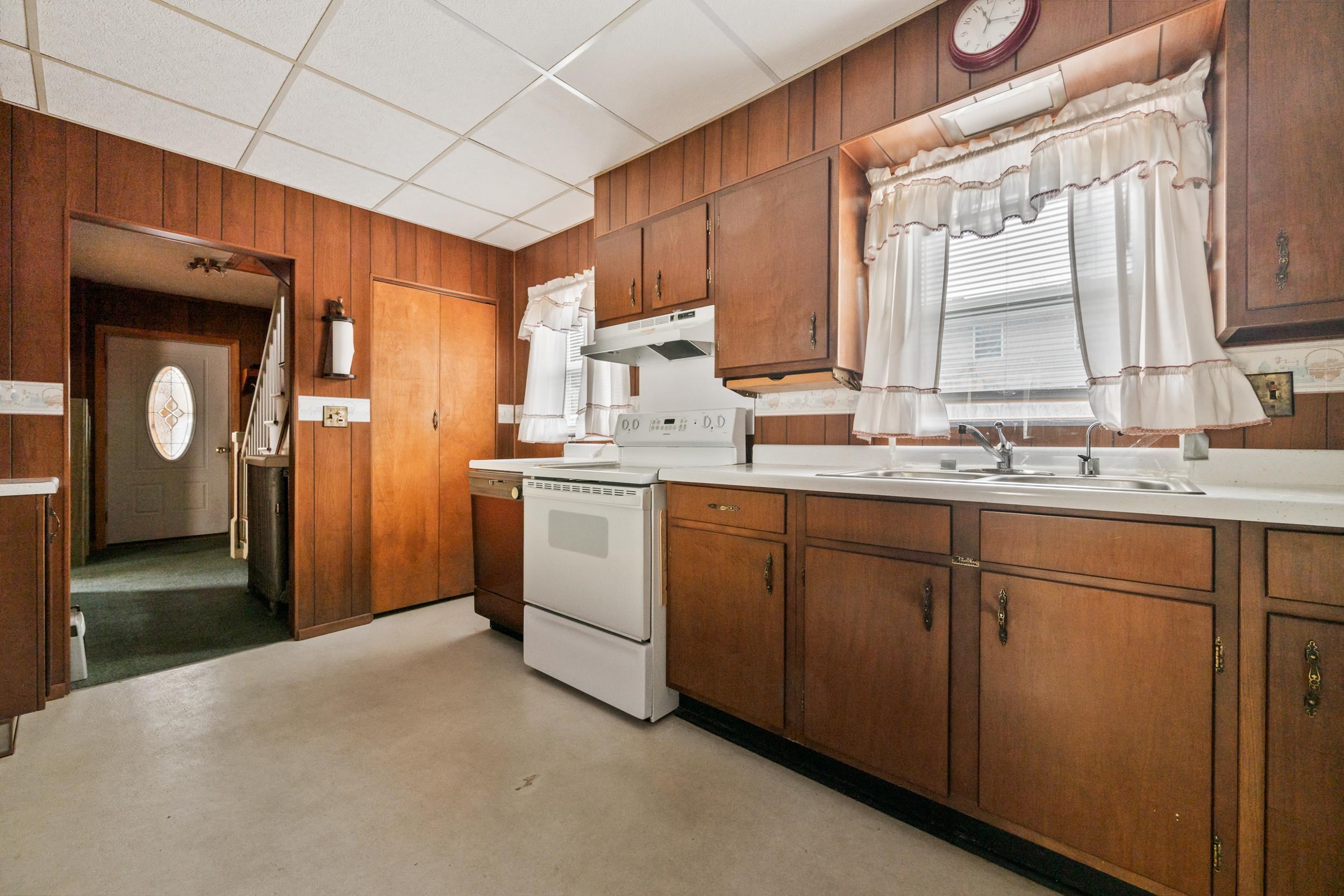 Homes for sale in Berlin, NH | 507 First Ave, Berlin, NH 03570 | MLS# 5069966