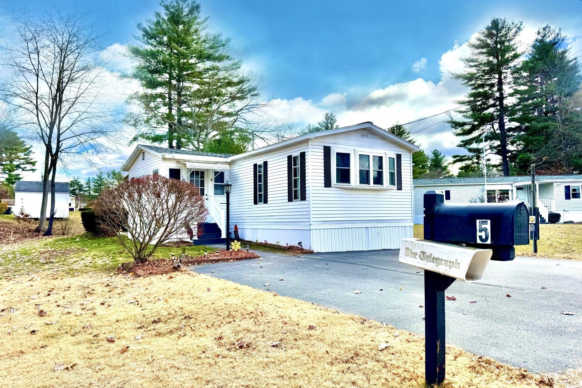 MLS 5070091: 5 Plainfield Lane, Nashua NH