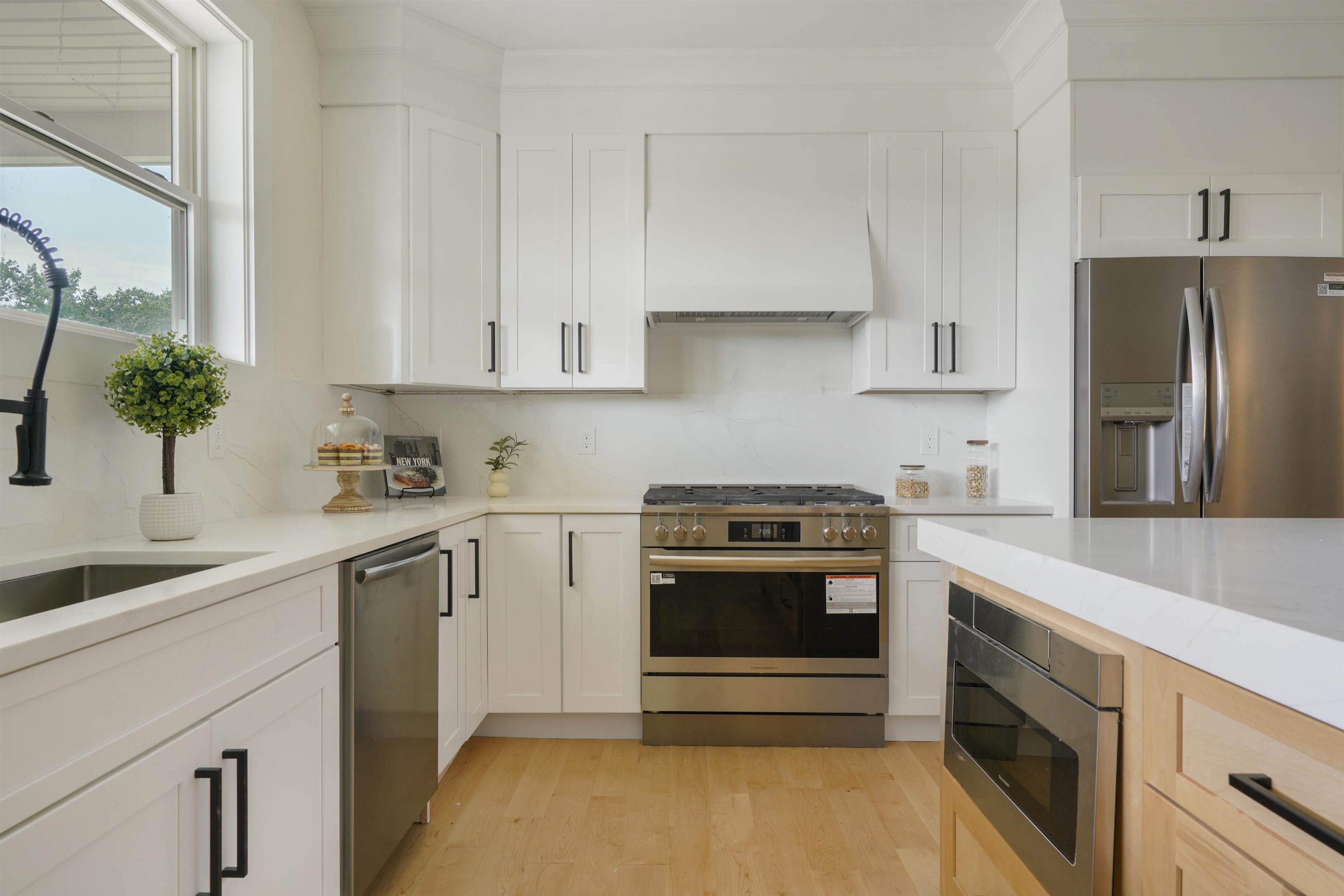 Homes for sale in Bedford, NH | 55 Indian Rock Rd, Bedford, NH 03011 | MLS# 5070099