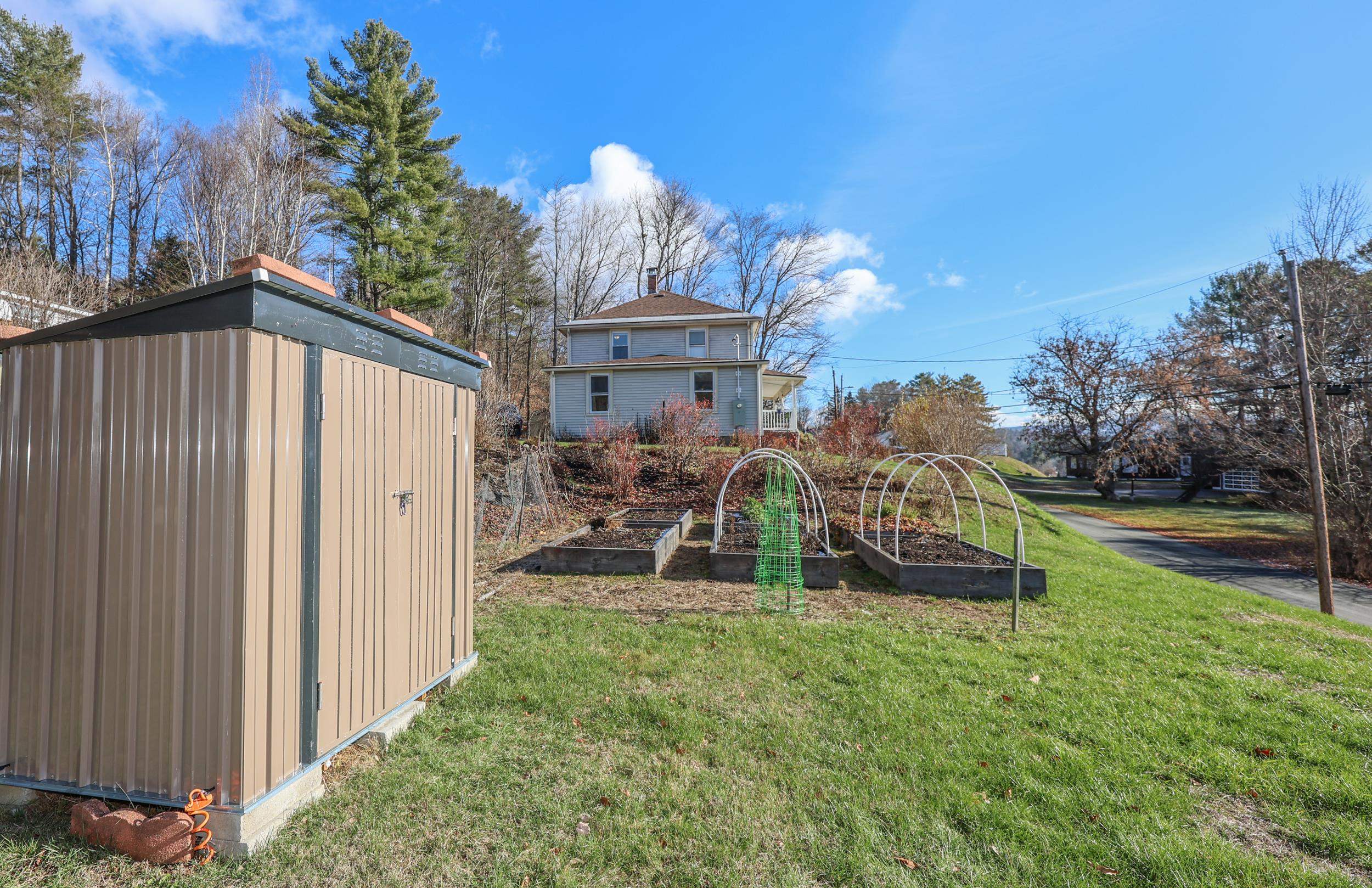 Homes for sale in Littleton, NH | 11 Richmond St, Littleton, NH 03561 | MLS# 5070206