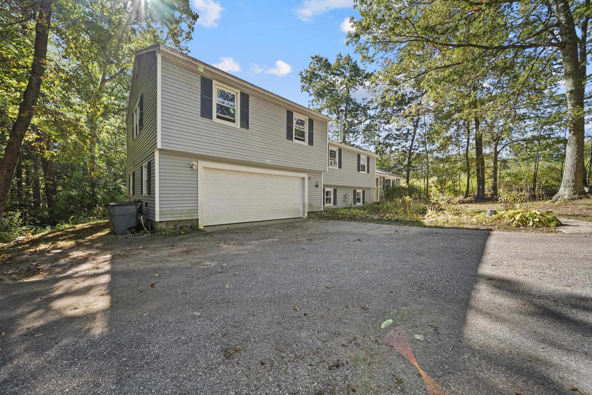 MLS 5070314: 10 Overledge Drive, Derry NH