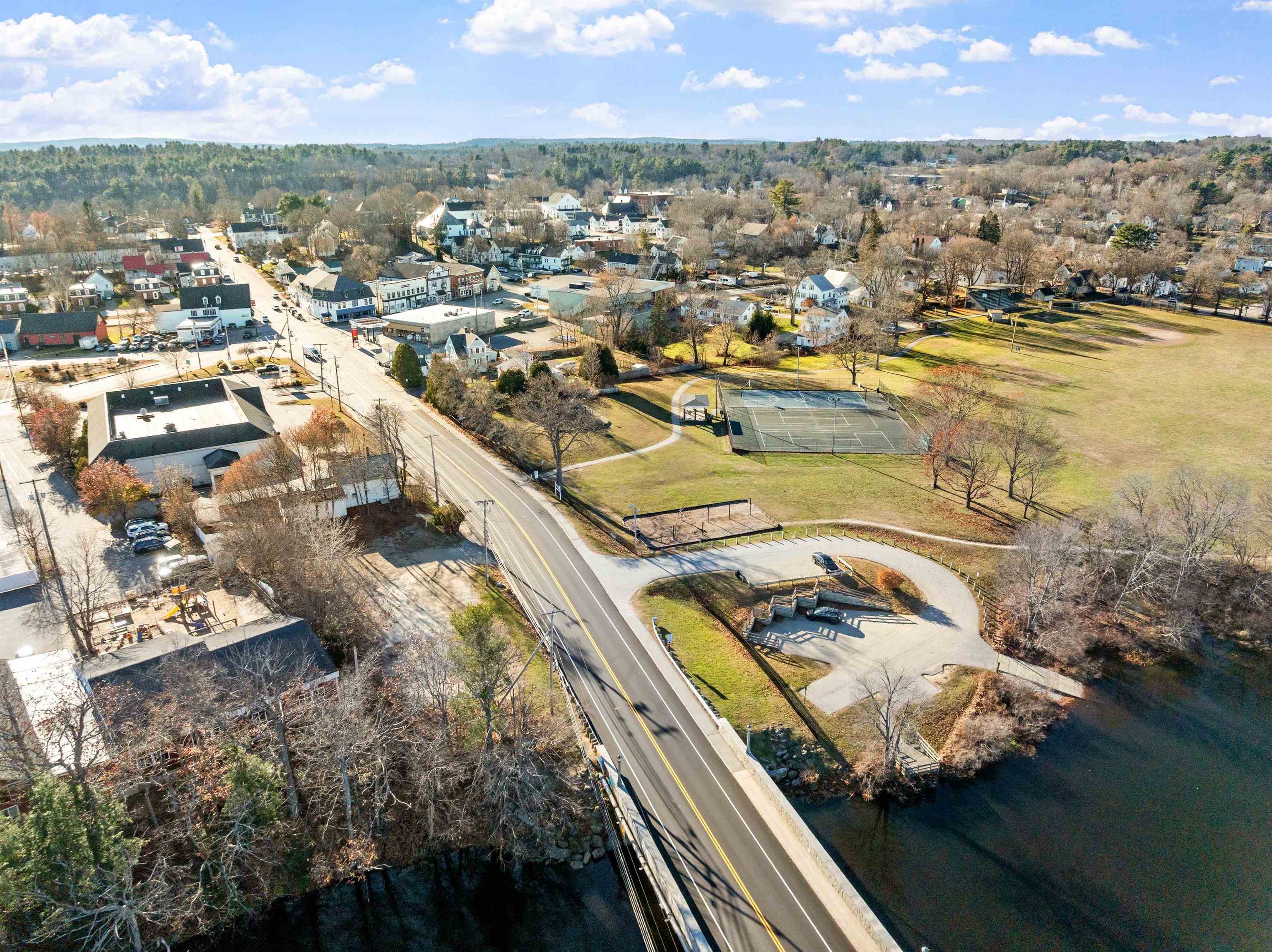 7 Cram Ave, Pittsfield, NH 03263