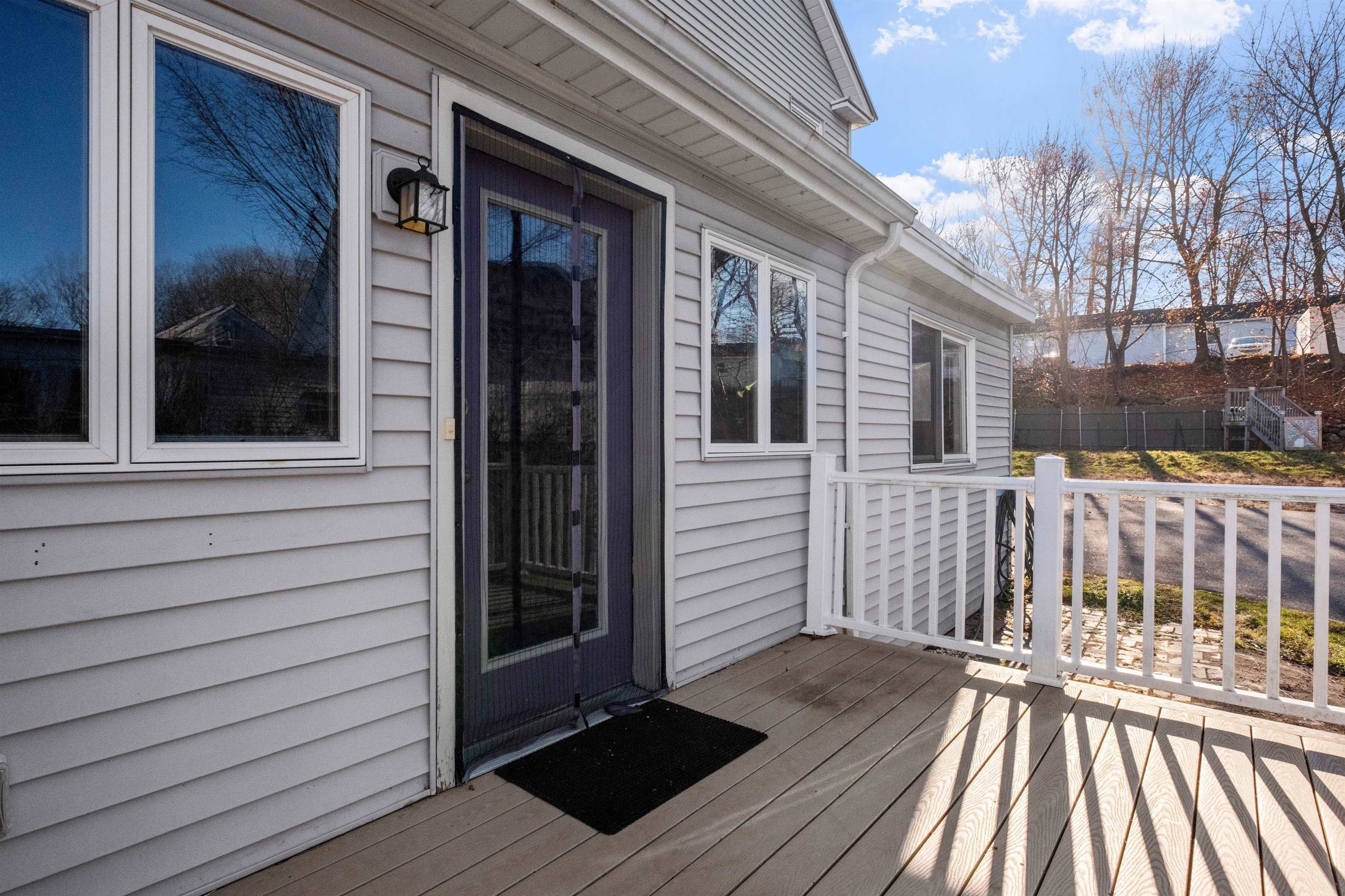 7 Cram Ave, Pittsfield, NH 03263