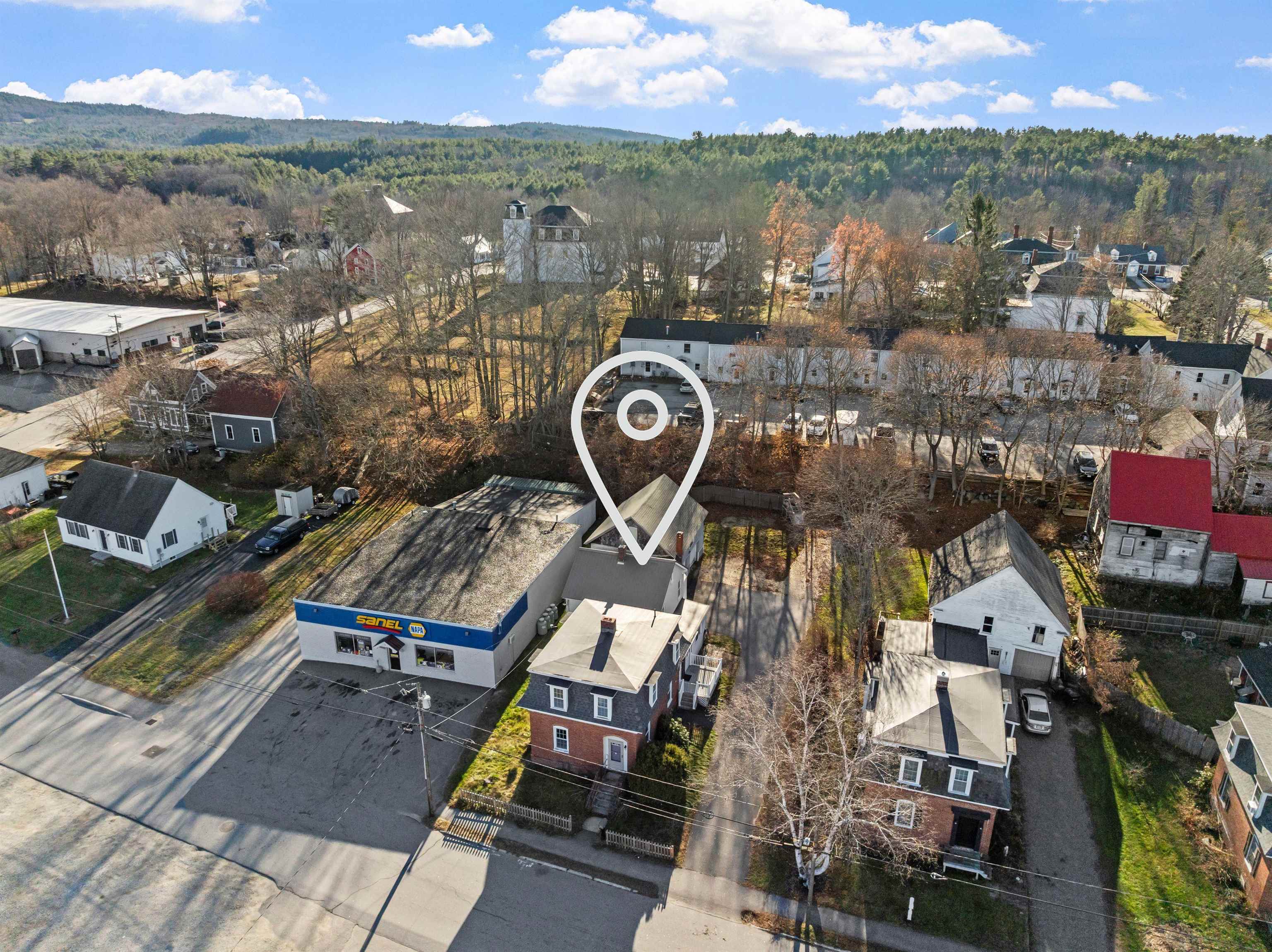 7 Cram Ave, Pittsfield, NH 03263