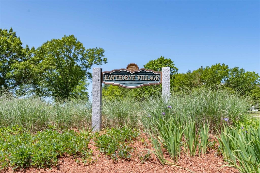 55 Hawthorne Village Road