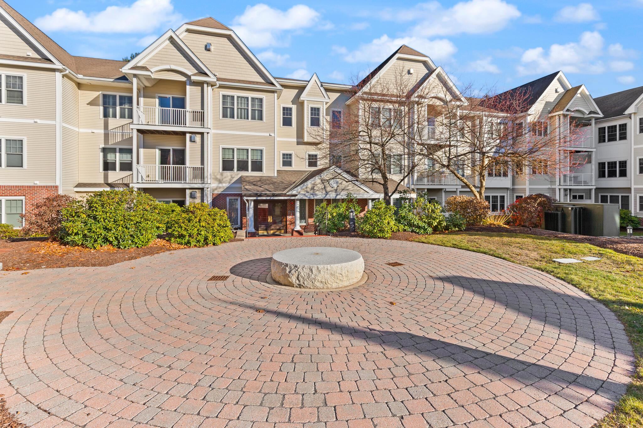 MLS 5070380: 160 Daniel Webster Highway-Unit 328, Nashua NH