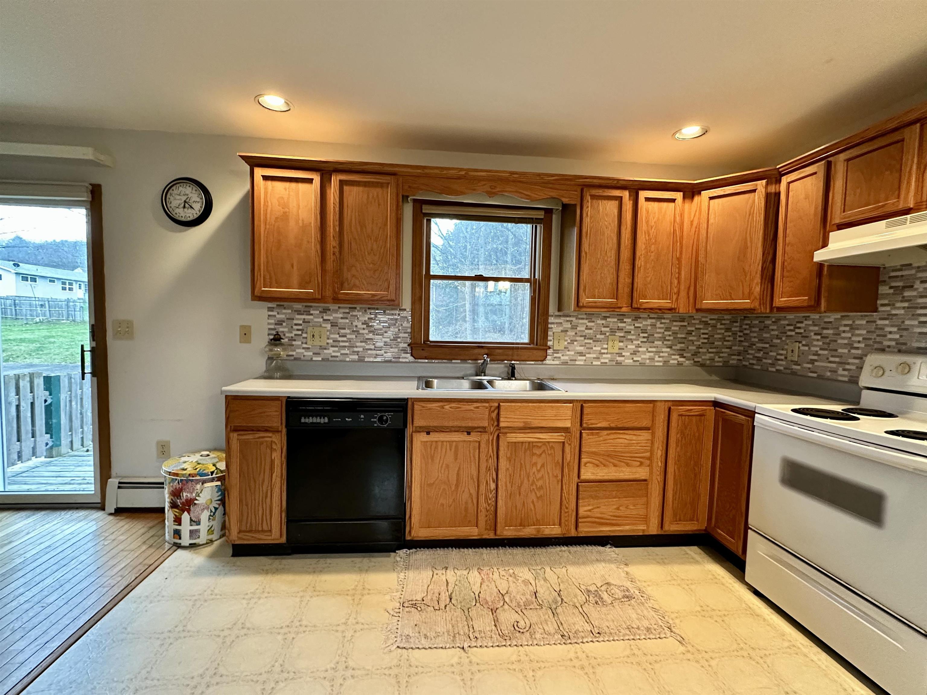 Homes for sale in Wallingford, VT | 52 Hull Ave, Wallingford, VT 05773 | MLS# 5070438