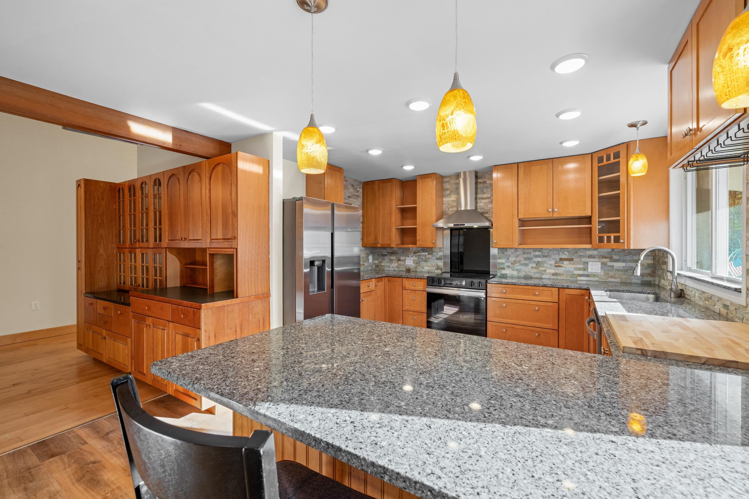 Homes for sale in Bedford, NH | 453 Route 101 Route, Bedford, NH 03110 | MLS# 5070445