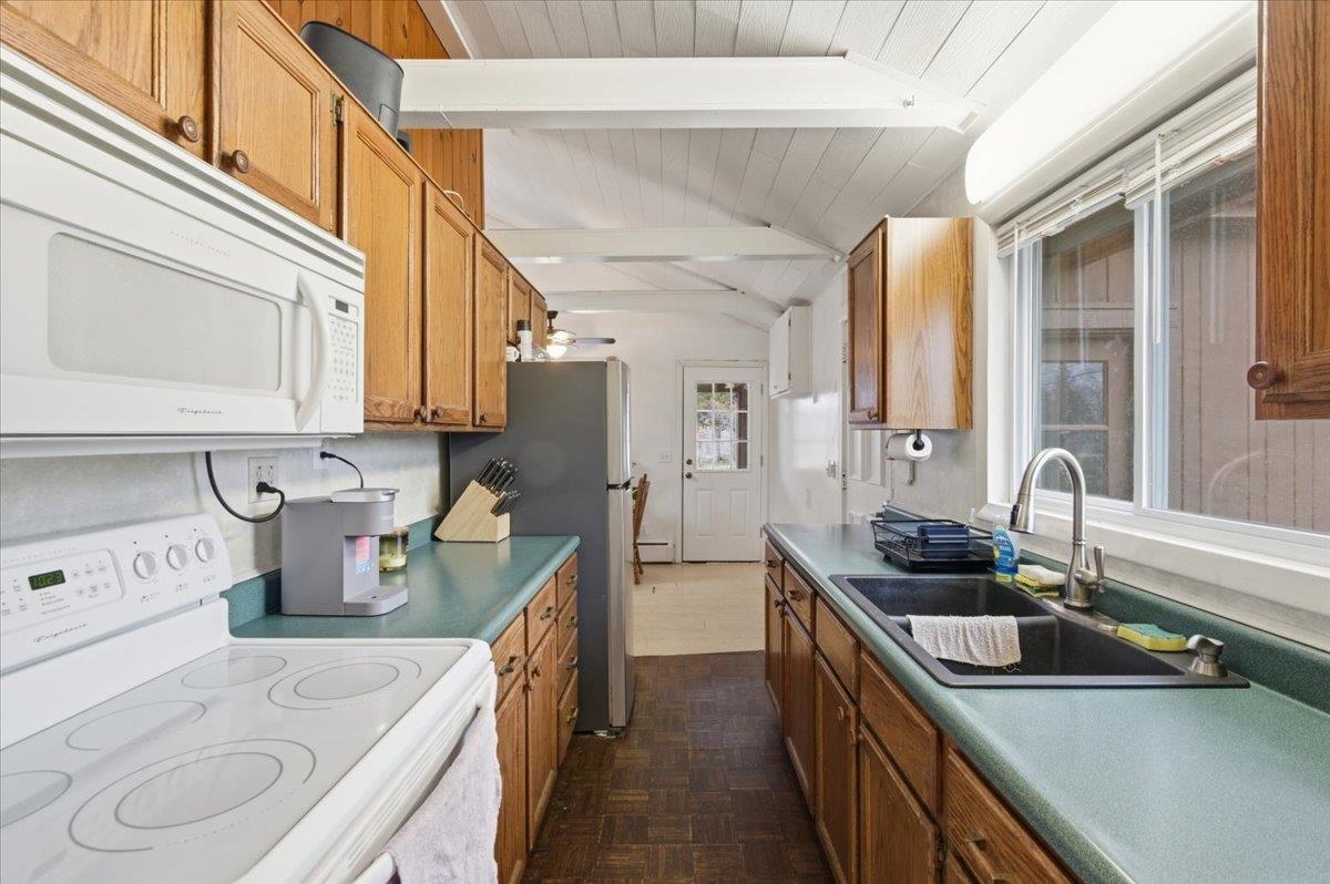 Homes for sale in Shaftsbury, VT | 211 Grandview St, Shaftsbury, VT 05257 | MLS# 5070465