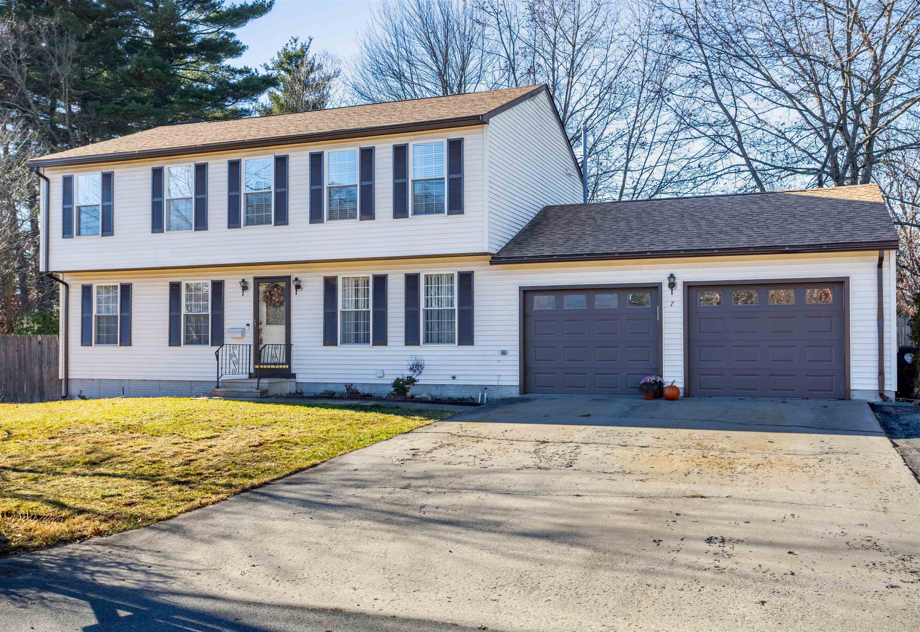 MLS 5070477: 7 Robert Drive, Nashua NH