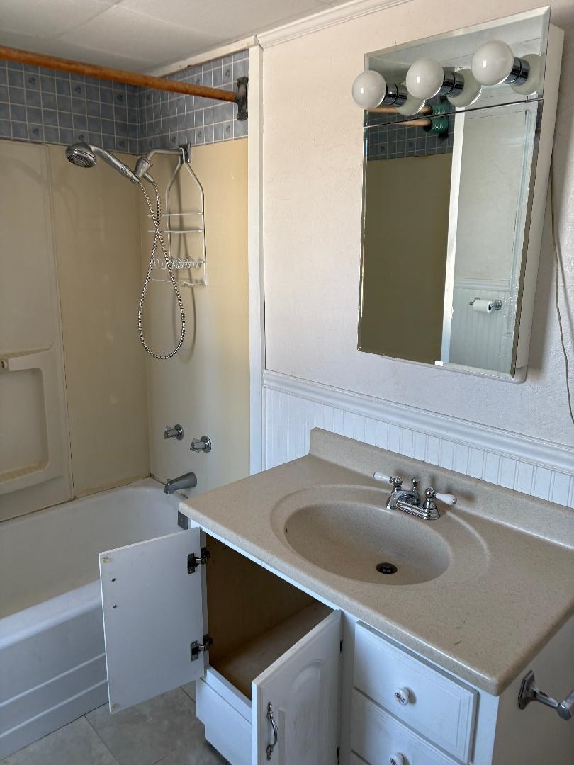 Homes for sale in Pittsfield, NH | 21 Concord Hill Rd, Pittsfield, NH 03263 | MLS# 5070493