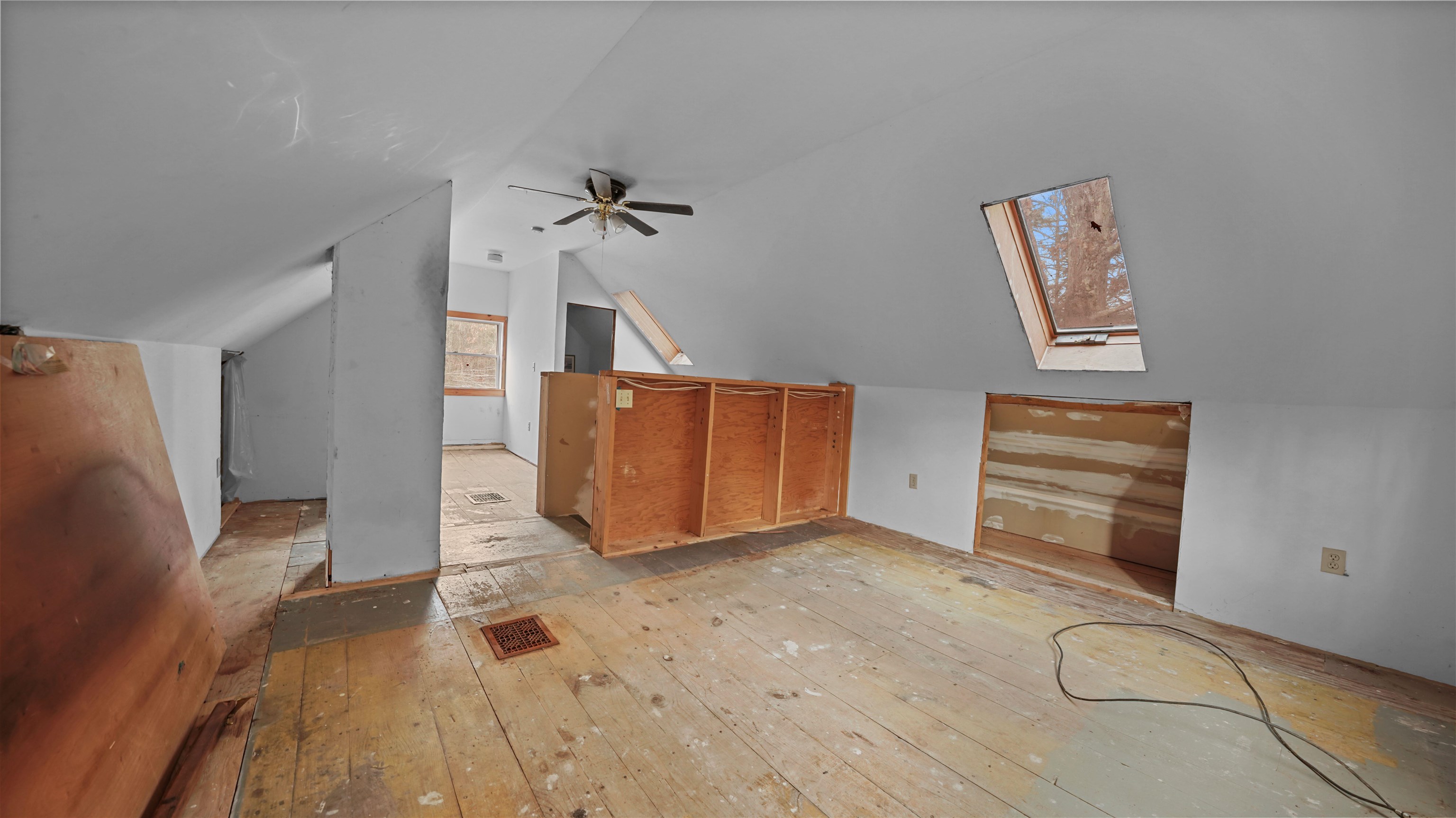 Homes for sale in Hopkinton, NH | 105 Clement Hill Rd, Hopkinton, NH 03229 | MLS# 5070513