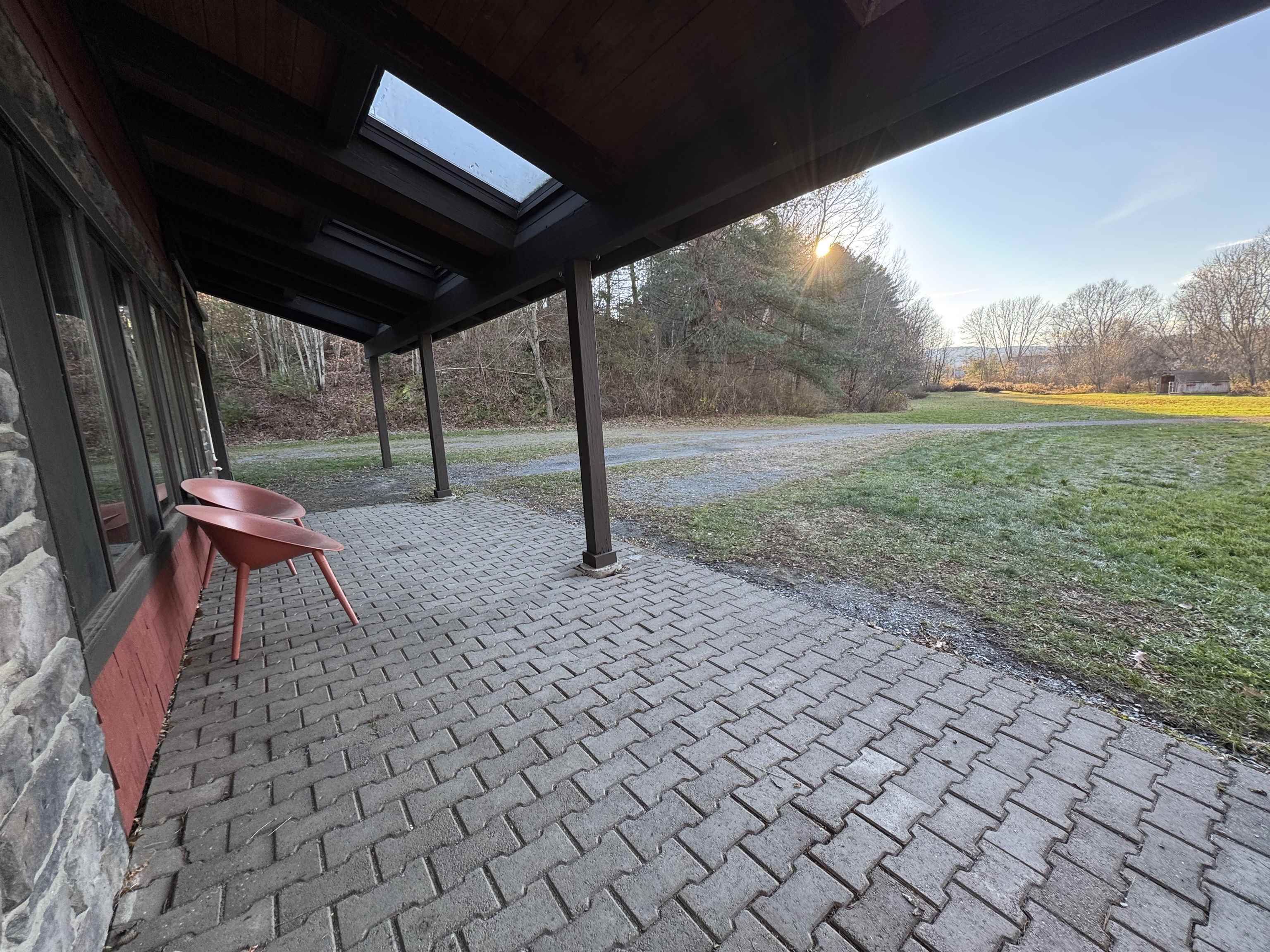 212 River Rd, Piermont, NH 03779