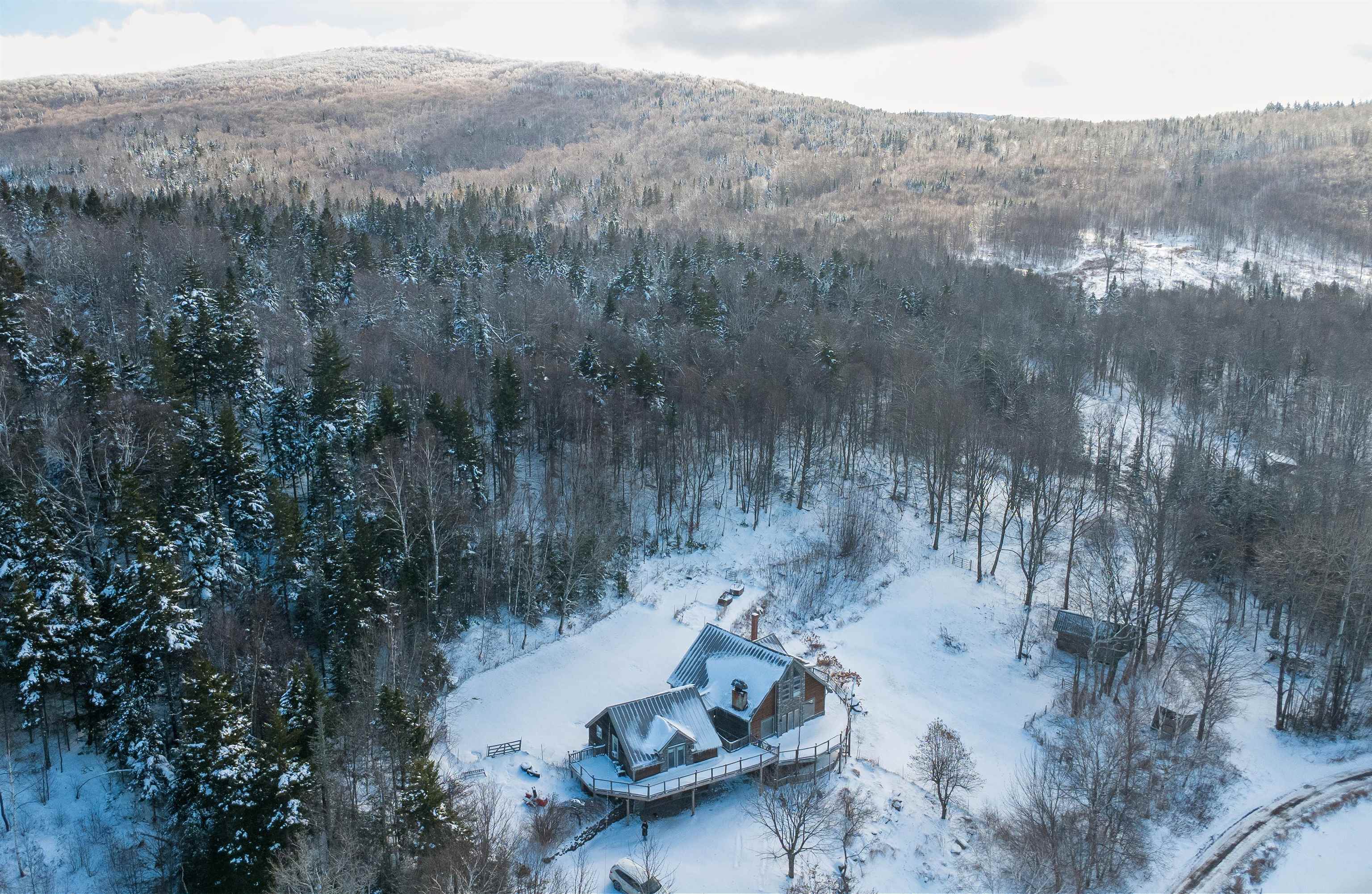 Homes for sale in Peacham, VT | 433 Young Farm Rd, Peacham, VT 05862 | MLS# 5070579