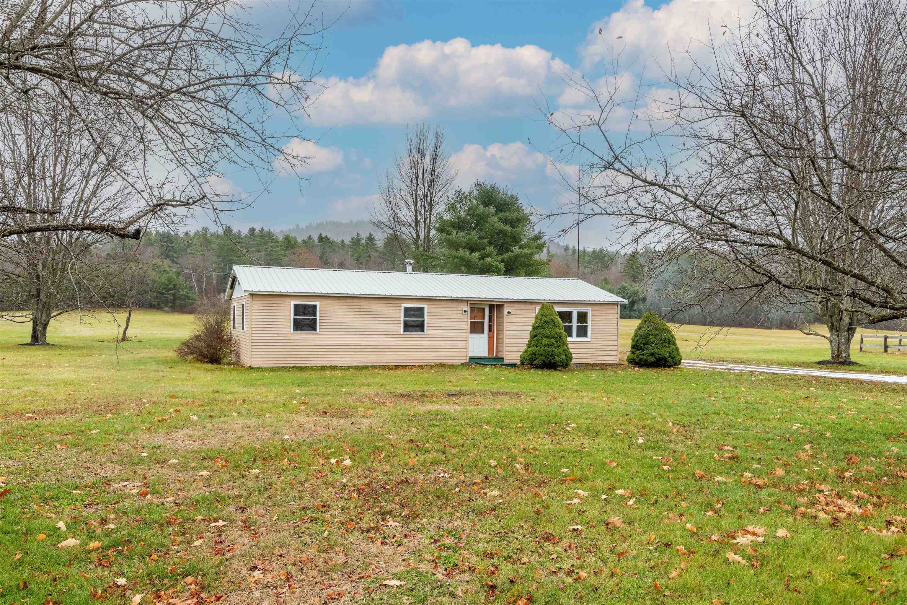 Homes for sale in Haverhill, NH | 2276 County Rd, Haverhill, NH 03774 | MLS# 5070611