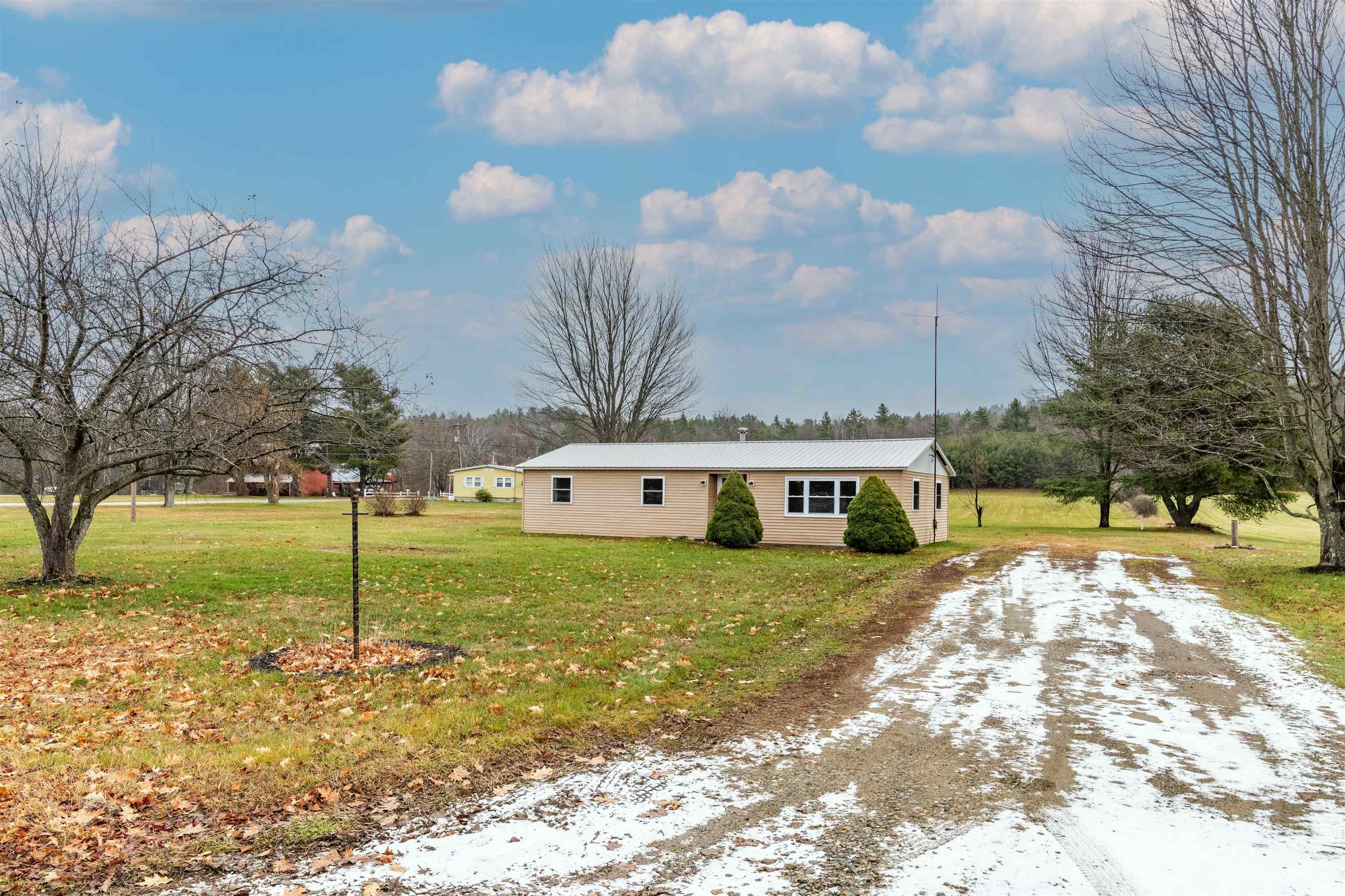 Homes for sale in Haverhill, NH | 2276 County Rd, Haverhill, NH 03774 | MLS# 5070611