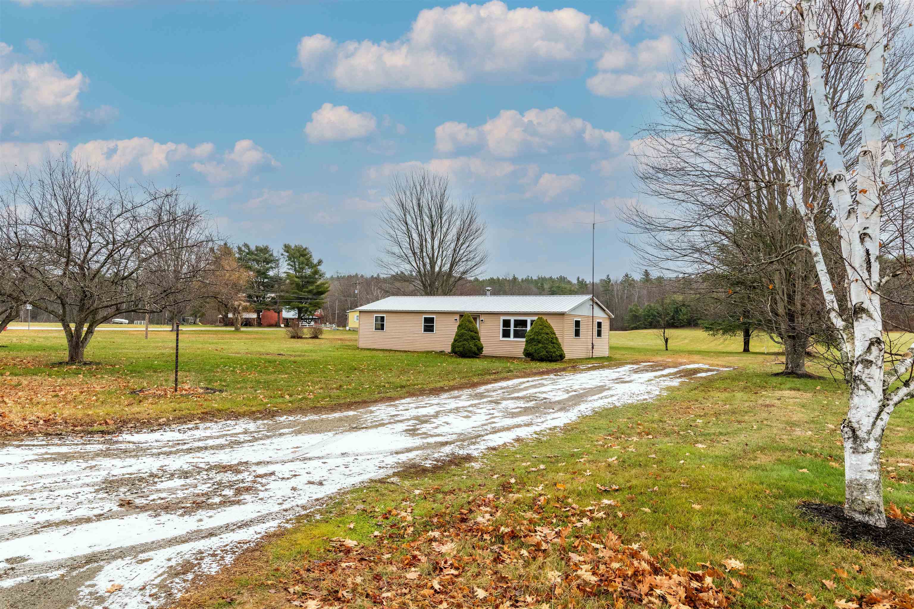 Homes for sale in Haverhill, NH | 2276 County Rd, Haverhill, NH 03774 | MLS# 5070611