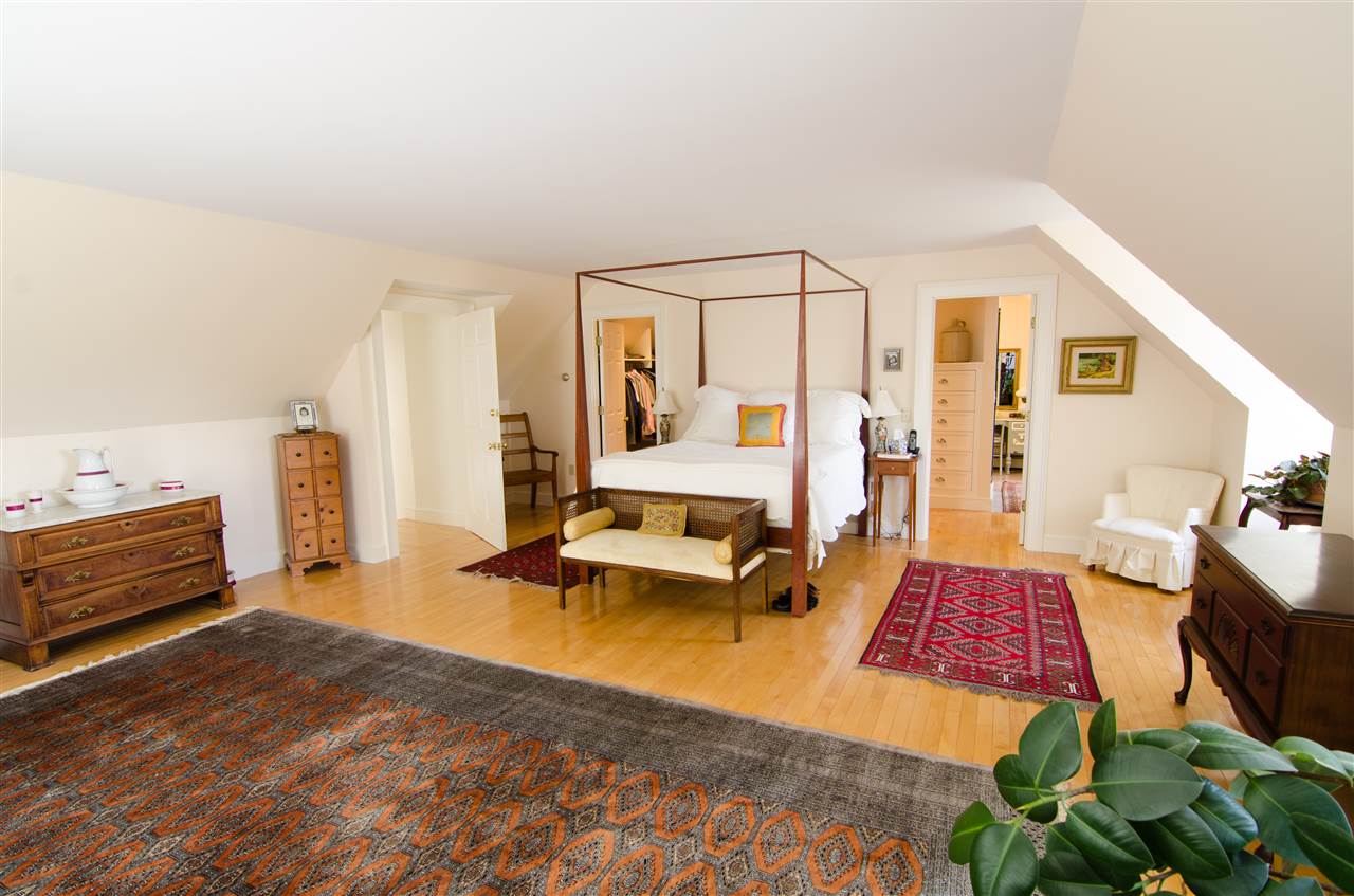 6 Mottau Dr, Lyndeborough, NH 03082