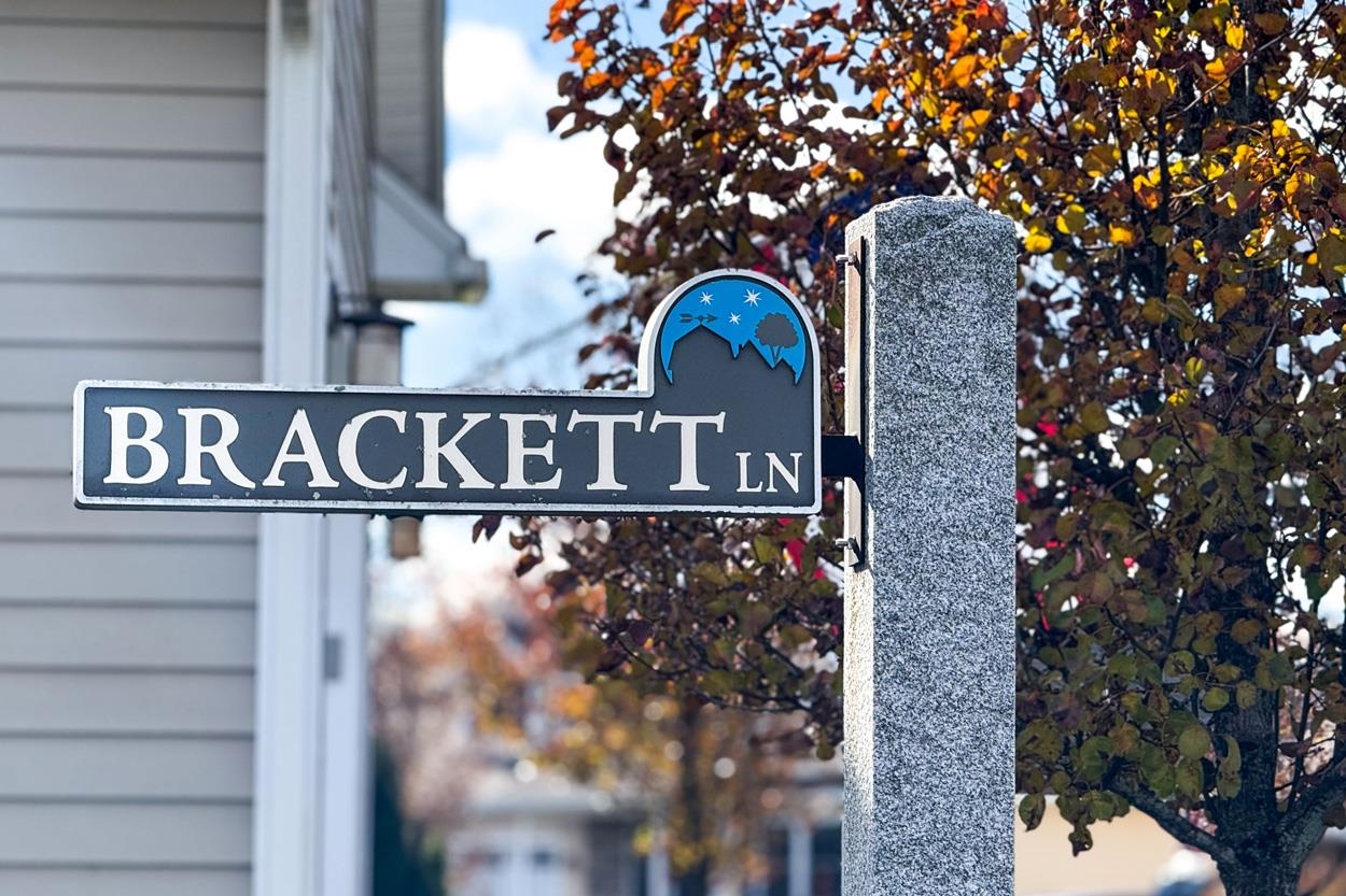 Homes for sale in Hudson, NH | 40B Brackett Ln, Hudson, NH 03051 | MLS# 5070645