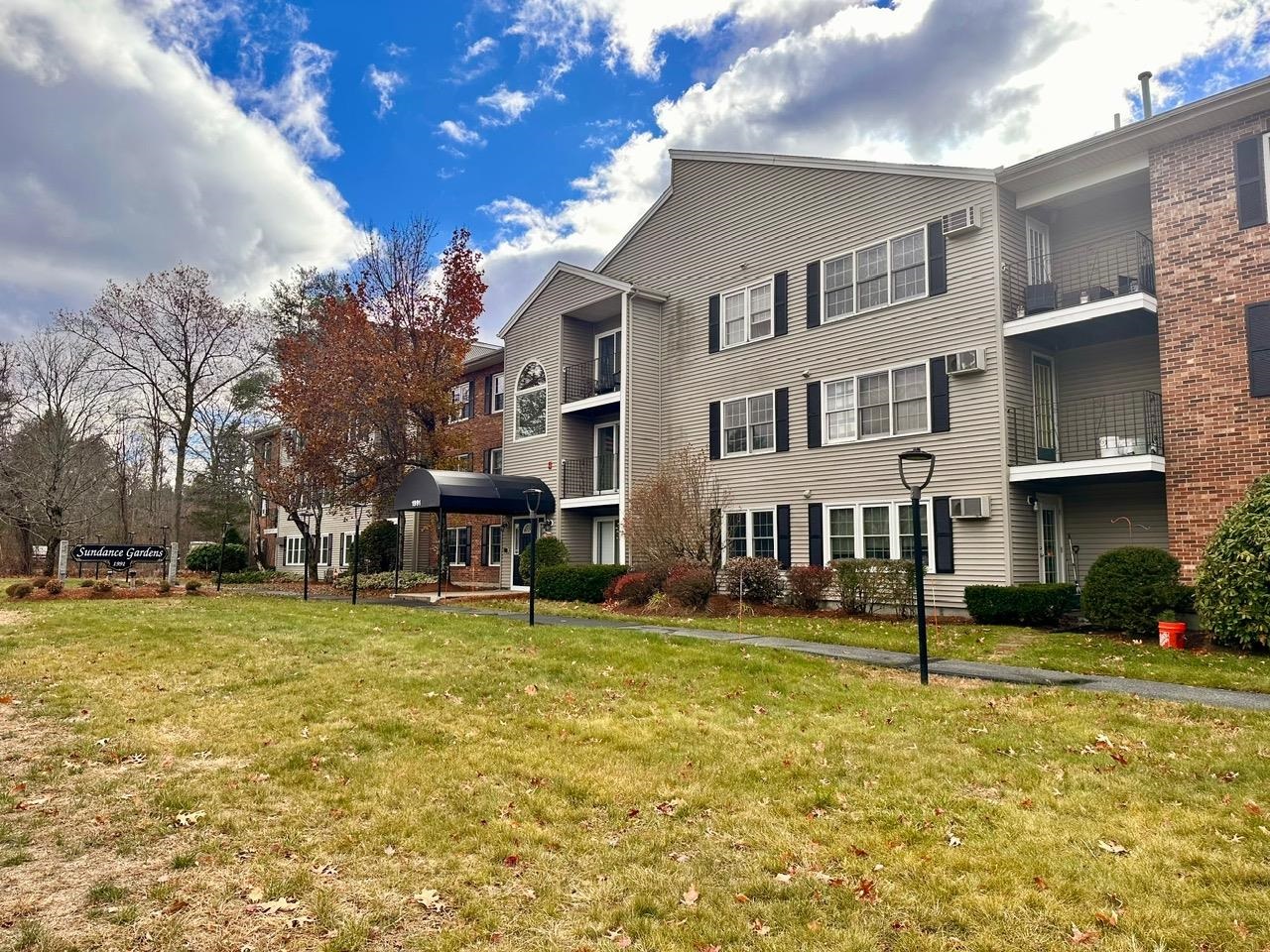 Homes for sale in Manchester, NH | 1991 Bodwell St #30, Manchester, NH 03109 | MLS# 5070656