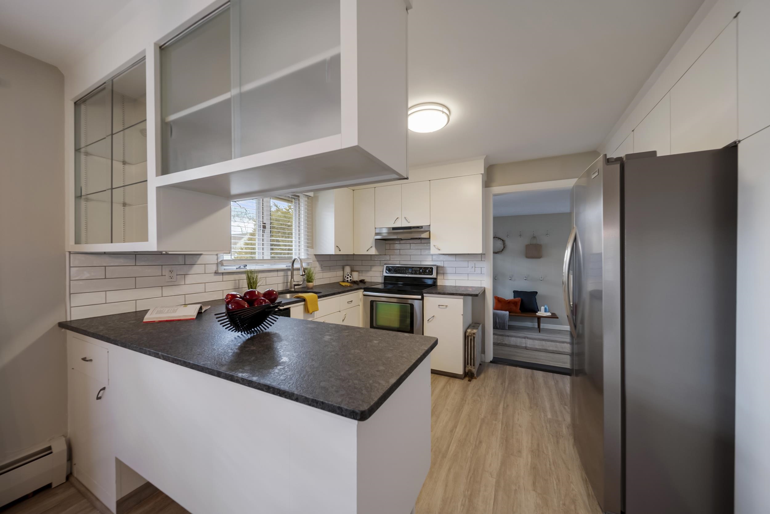 Homes for sale in Manchester, NH | 90 Glenwood St, Manchester, NH 03102 | MLS# 5070701