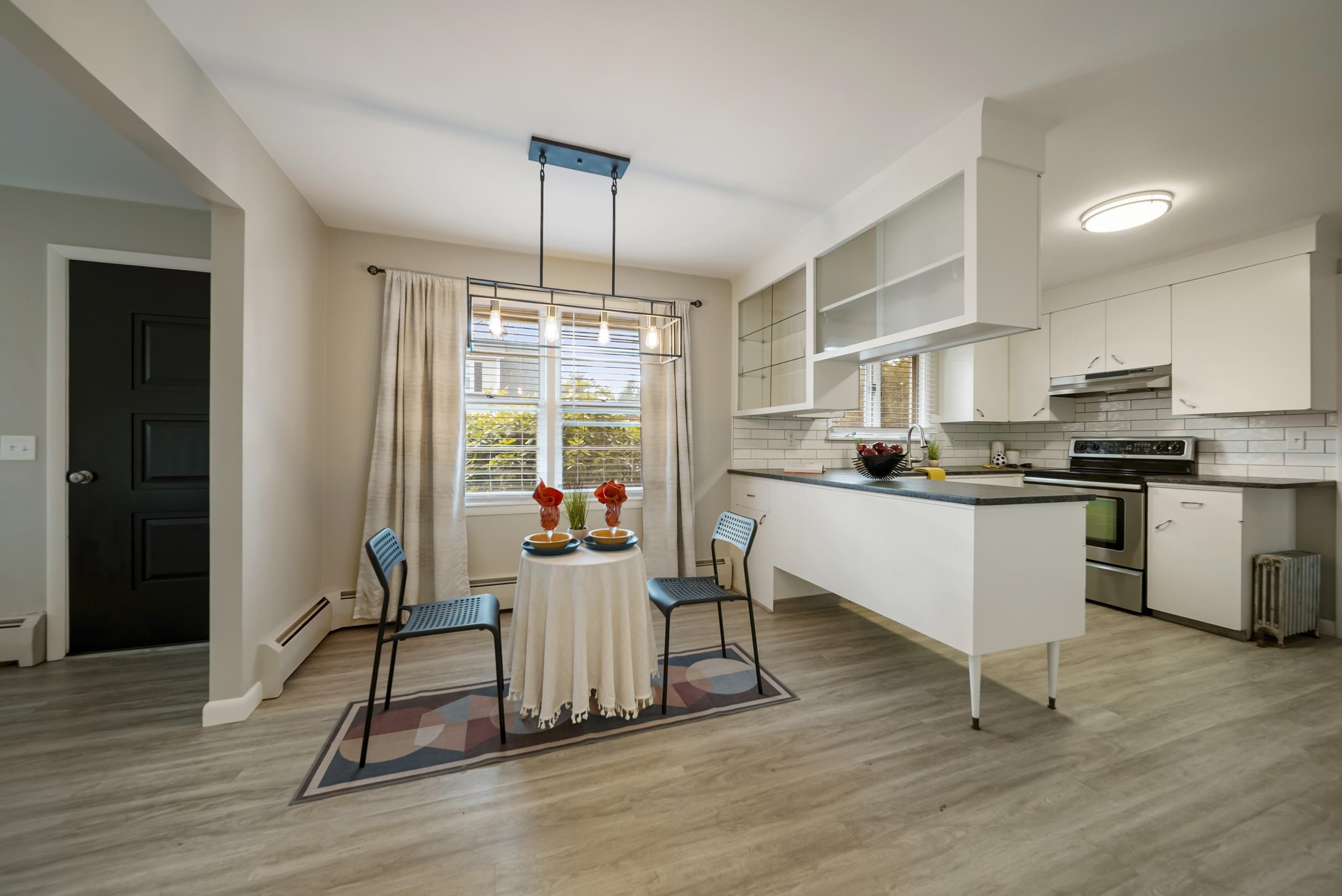 Homes for sale in Manchester, NH | 90 Glenwood St, Manchester, NH 03102 | MLS# 5070701