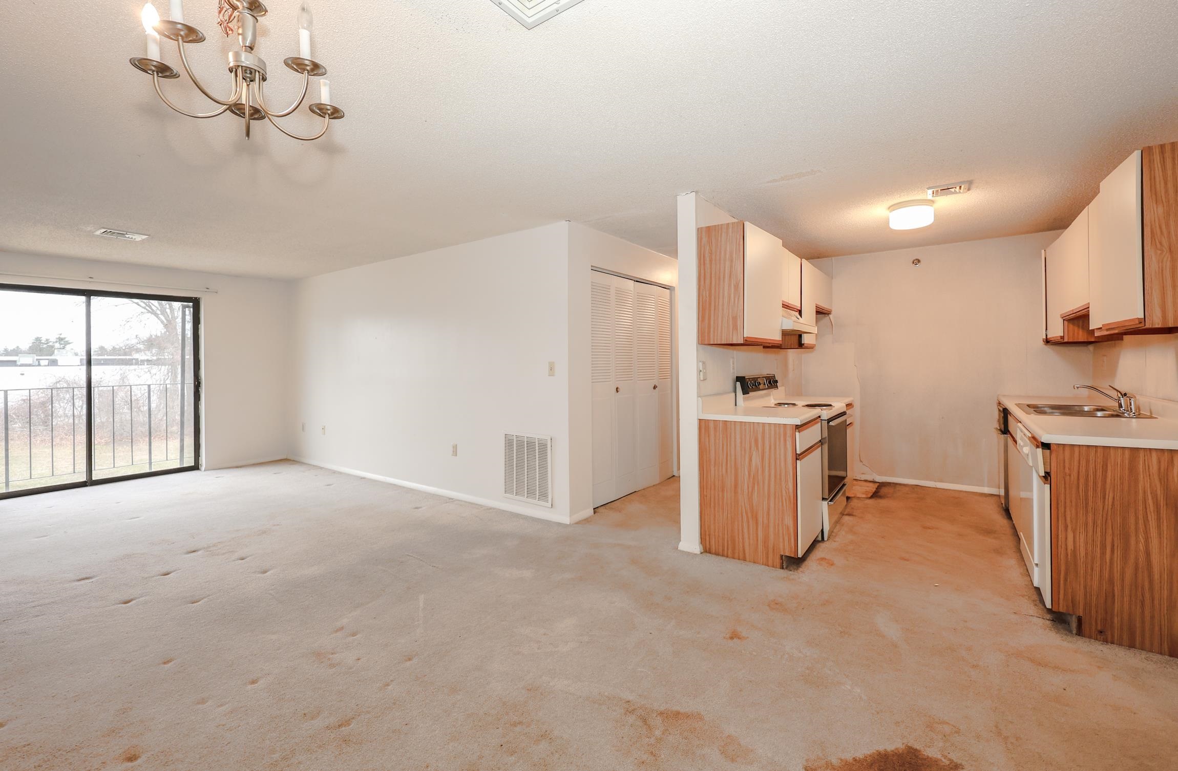 Homes for sale in Hudson, NH | 434 Abbott Farm Ln #434, Hudson, NH 03051 | MLS# 5070766