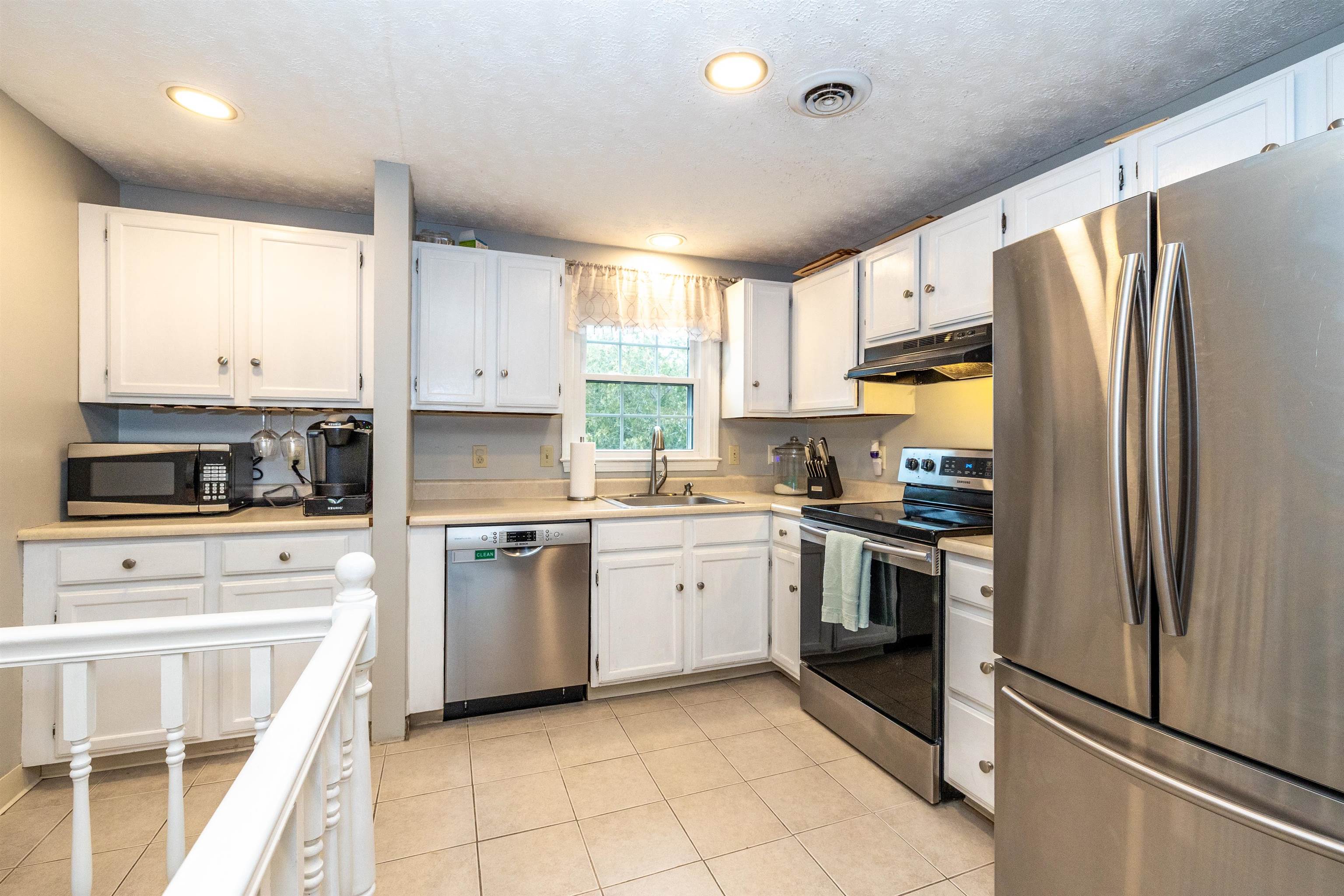 Homes for sale in Manchester, NH | 50 Edward J Roy Dr #50, Manchester, NH 03104 | MLS# 5070777