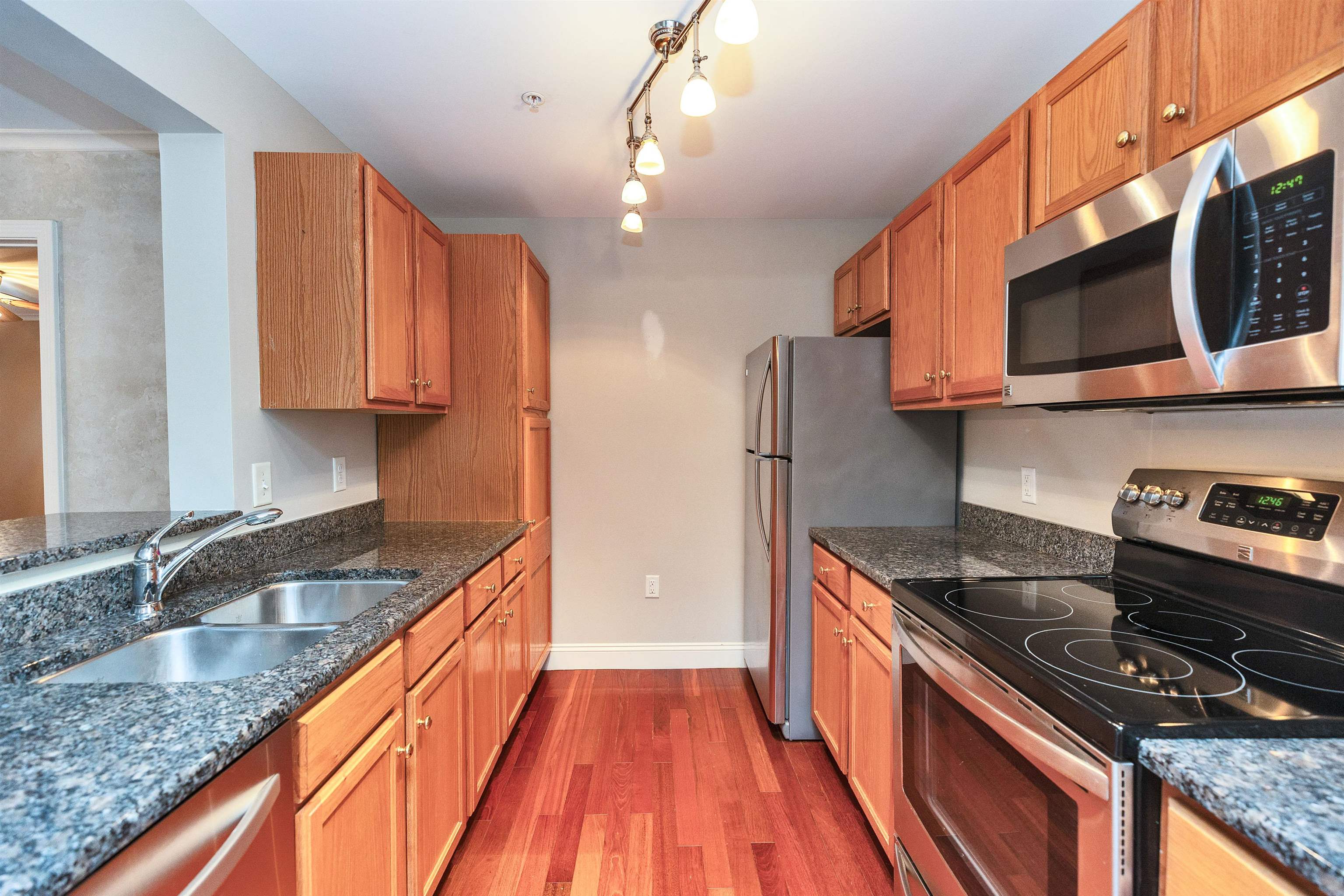 Homes for sale in Manchester, NH | 265 Edward J Roy Dr #207, Manchester, NH 03104 | MLS# 5070818