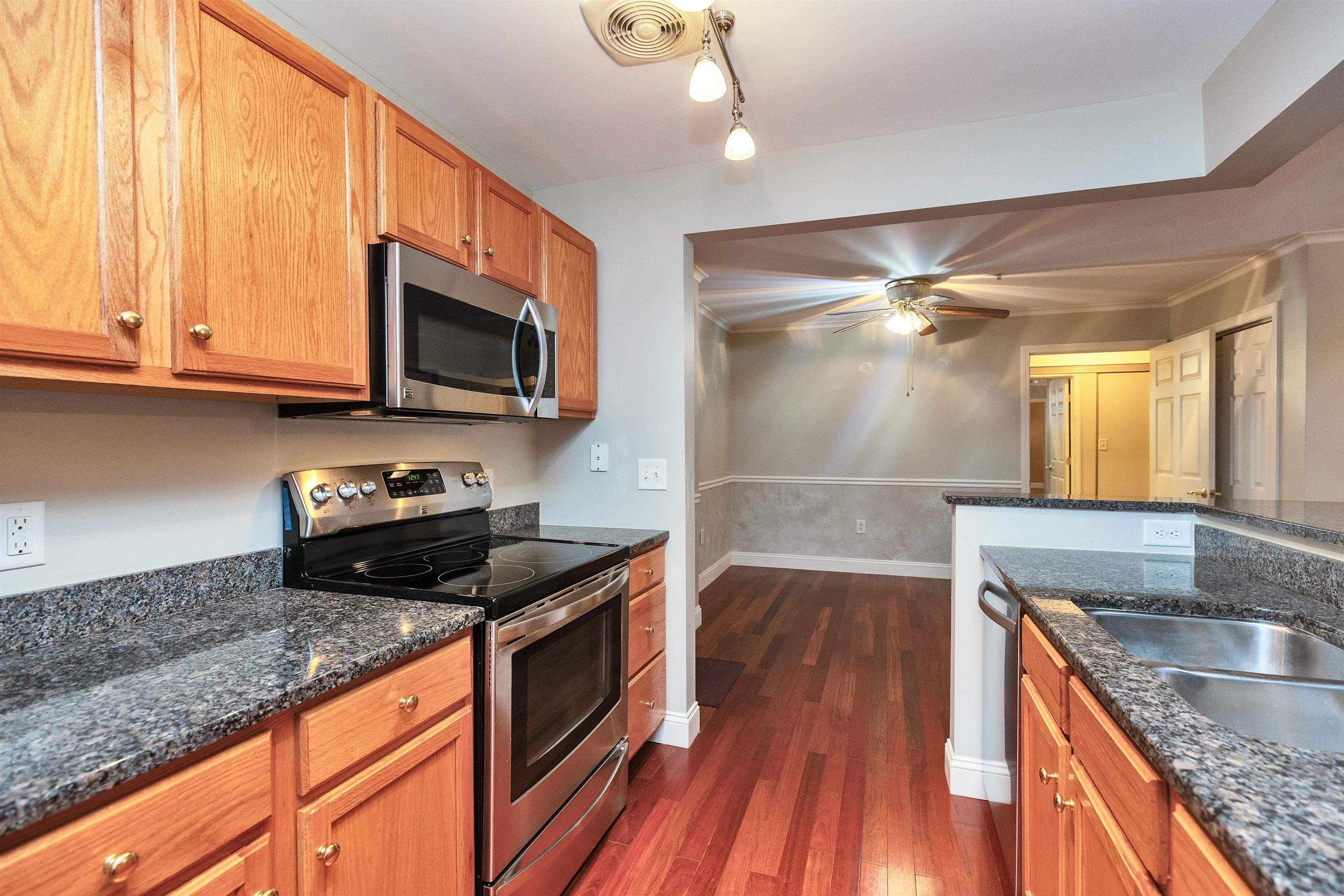 Homes for sale in Manchester, NH | 265 Edward J Roy Dr #207, Manchester, NH 03104 | MLS# 5070818