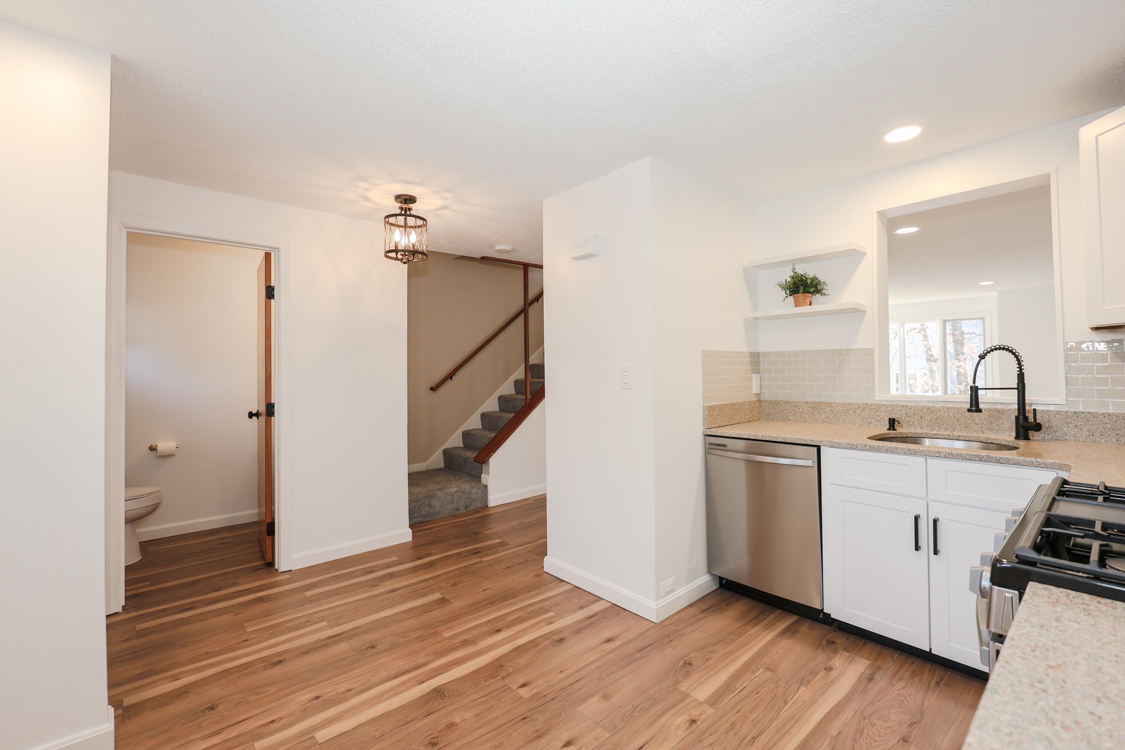 Homes for sale in Merrimack, NH | 40 Merrimack Dr, Merrimack, NH 03054 | MLS# 5070927