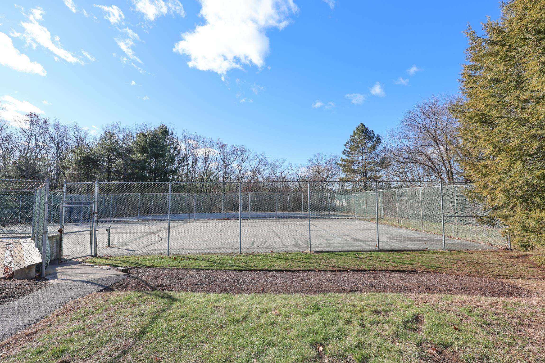 Homes for sale in Merrimack, NH | 40 Merrimack Dr, Merrimack, NH 03054 | MLS# 5070927