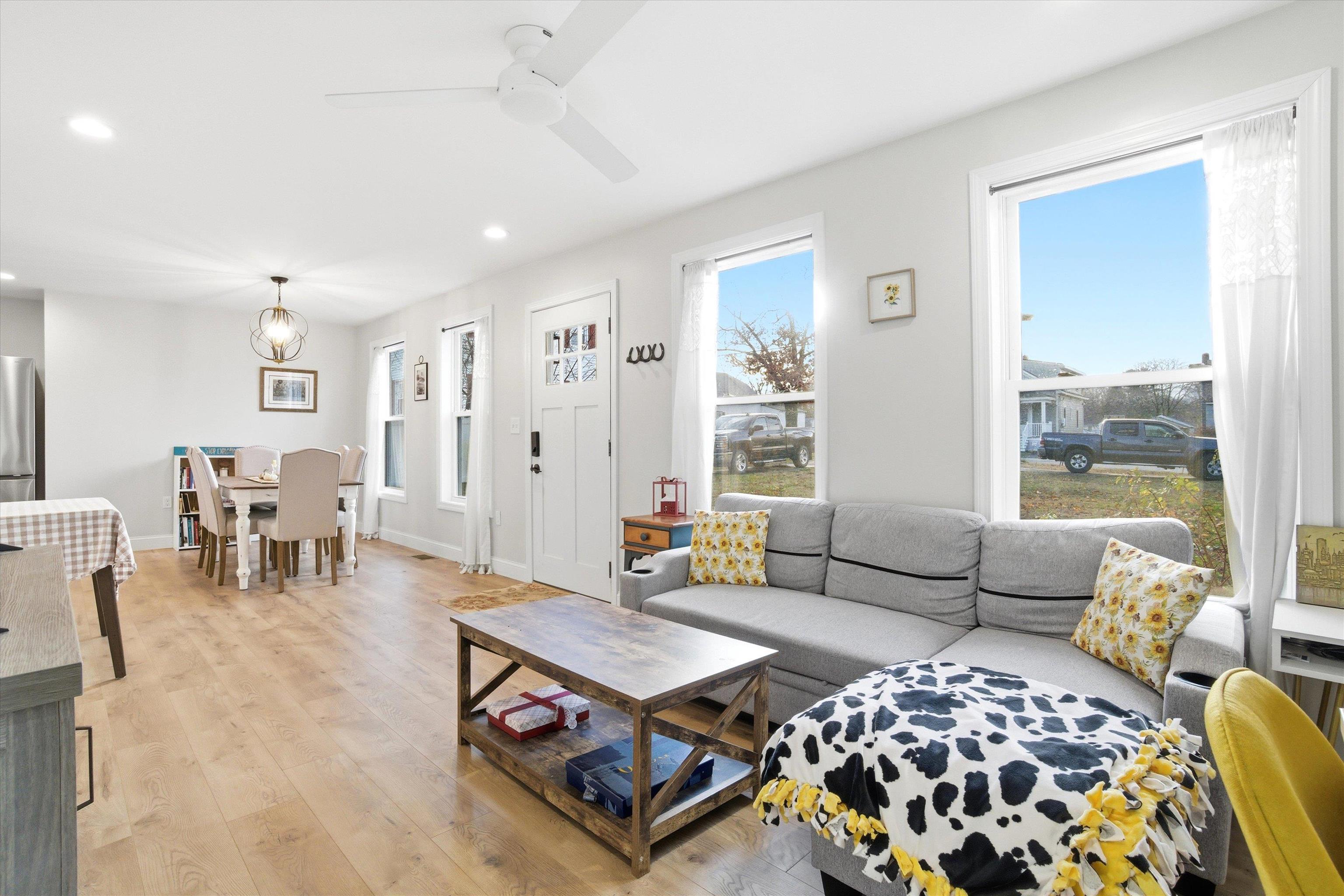 Homes for sale in Manchester, NH | 75 Fremont St, Manchester, NH 03103 | MLS# 5070944