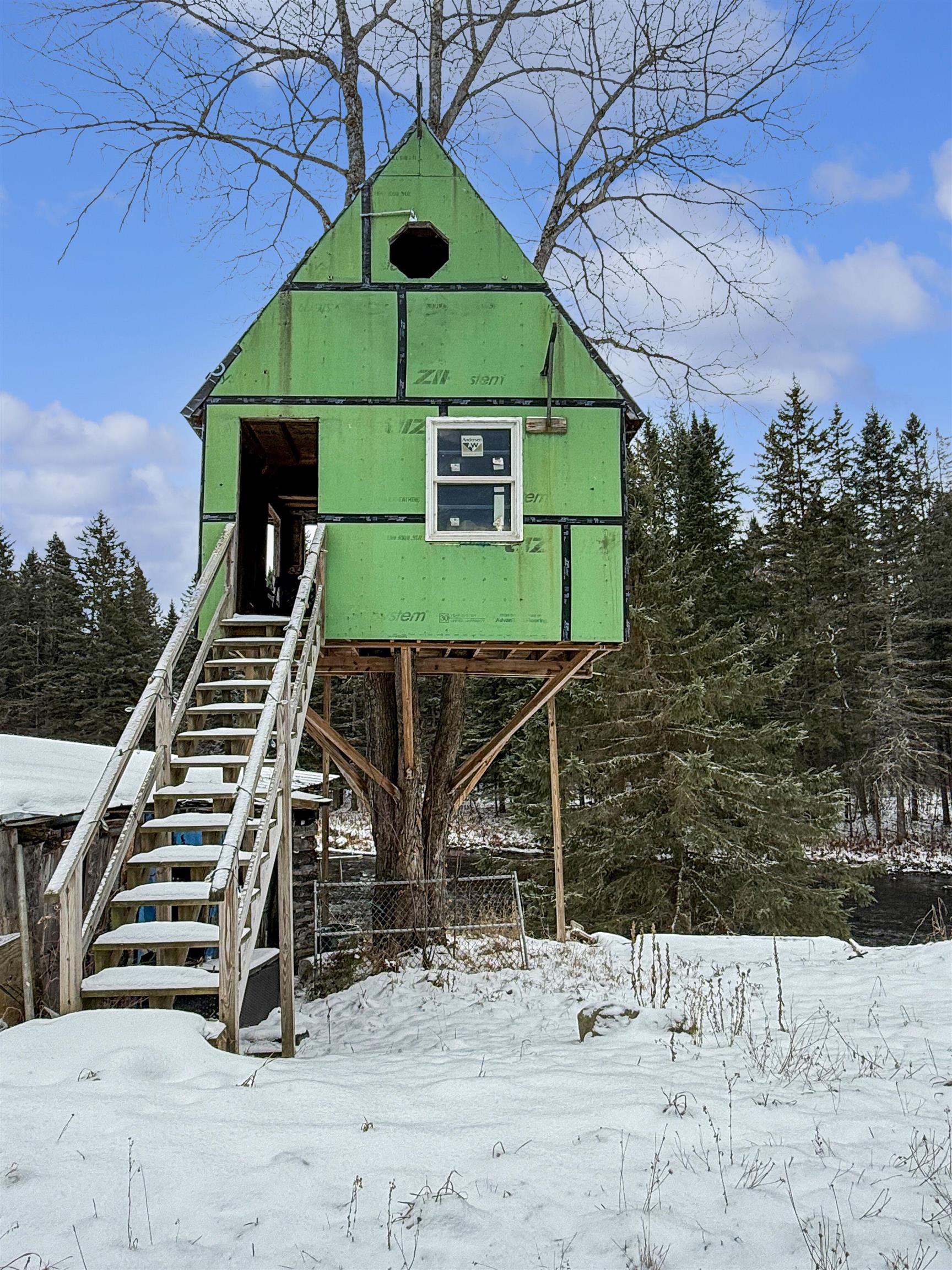 Homes for sale in Pittsburg, NH | 1298 South Main St, Pittsburg, NH 03592 | MLS# 5070946