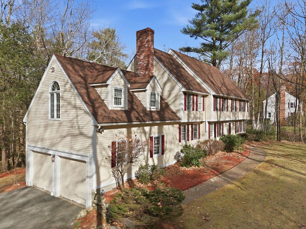 Homes for sale in Bedford, NH | 95 Hitching Post Ln, Bedford, NH 03110 | MLS# 5070949