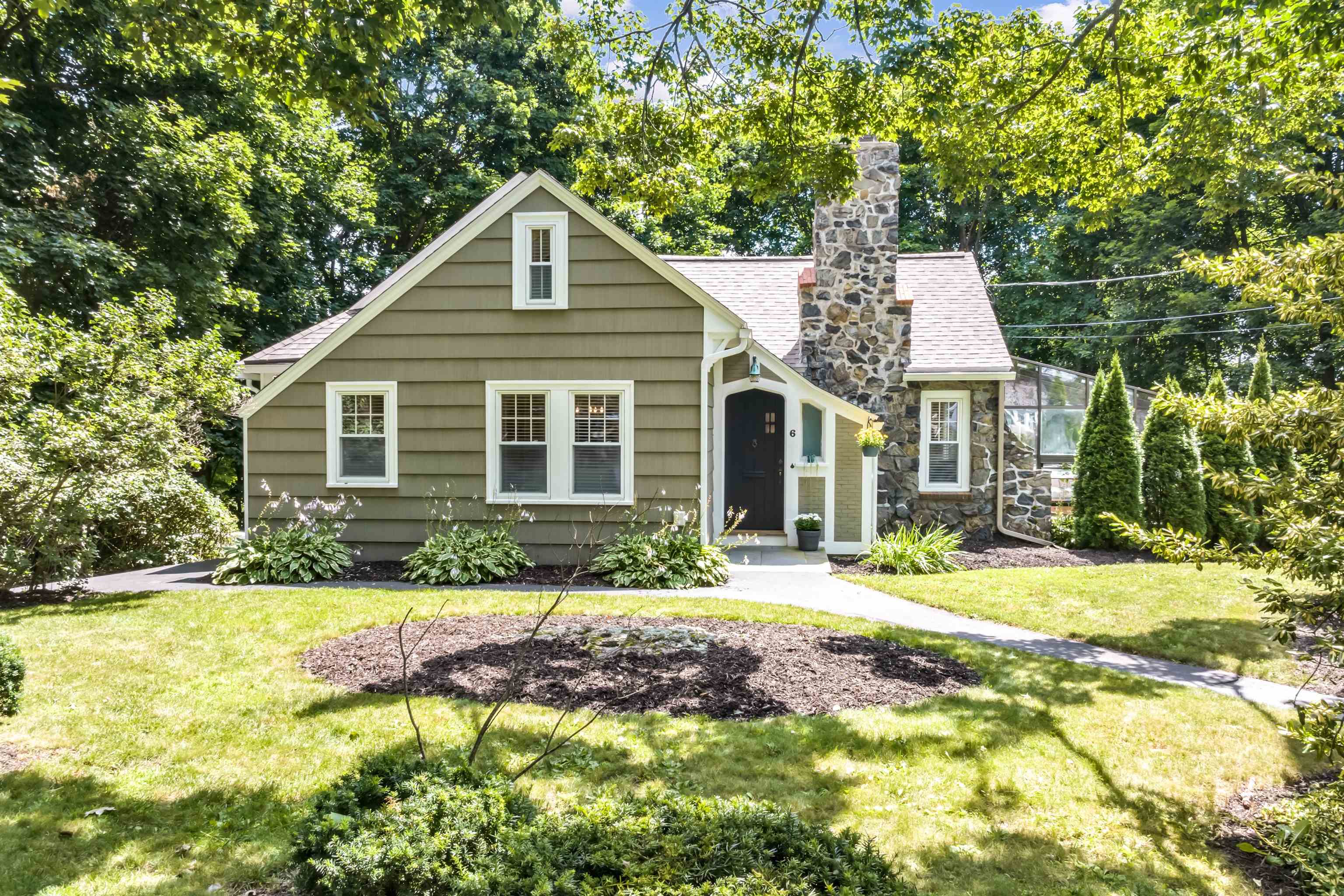 Homes for sale in Portsmouth, NH | 6 Rockaway St, Portsmouth, NH 03801 | MLS# 5071034