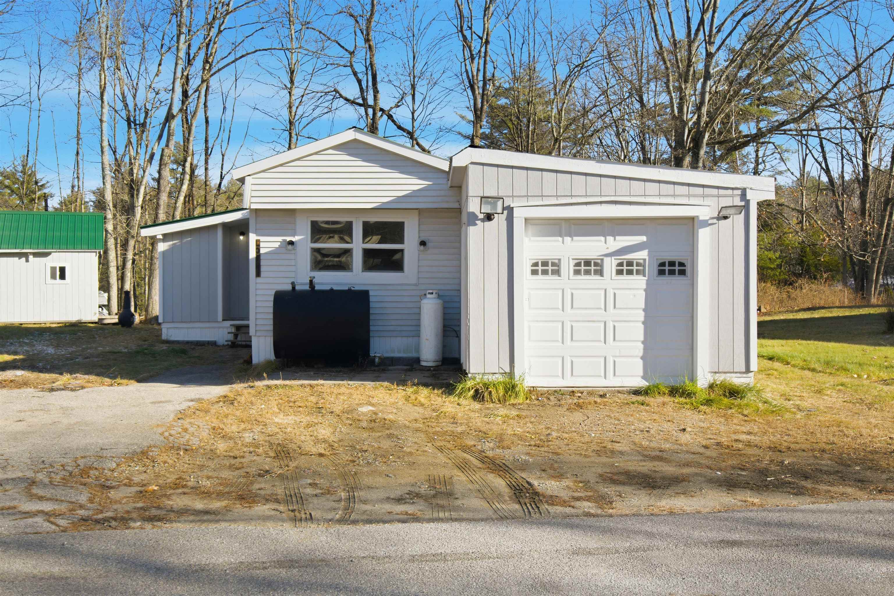 Homes for sale in Weare, NH | 174 South Stark Hwy #1, Weare, NH 03281 | MLS# 5071059