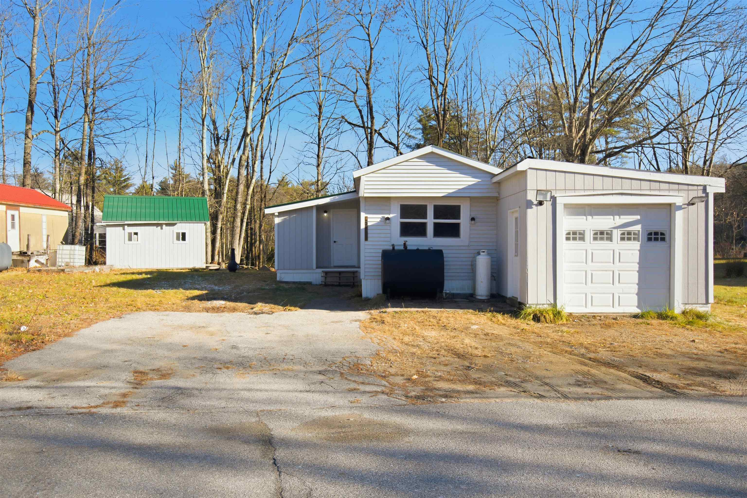 Homes for sale in Weare, NH | 174 South Stark Hwy #1, Weare, NH 03281 | MLS# 5071059