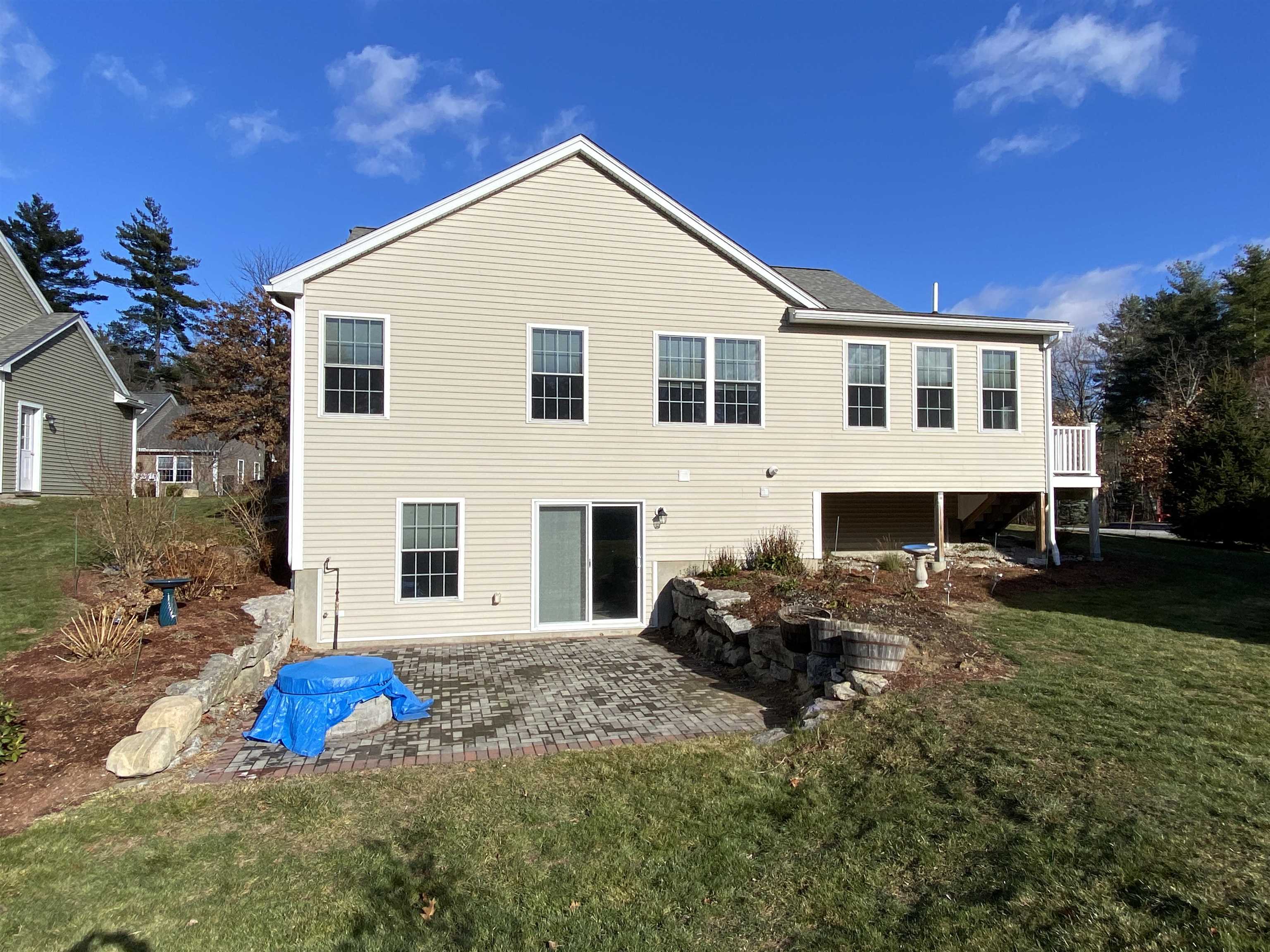 Homes for sale in Amherst, NH | 2 Benning St, Amherst, NH 03031 | MLS# 5071092