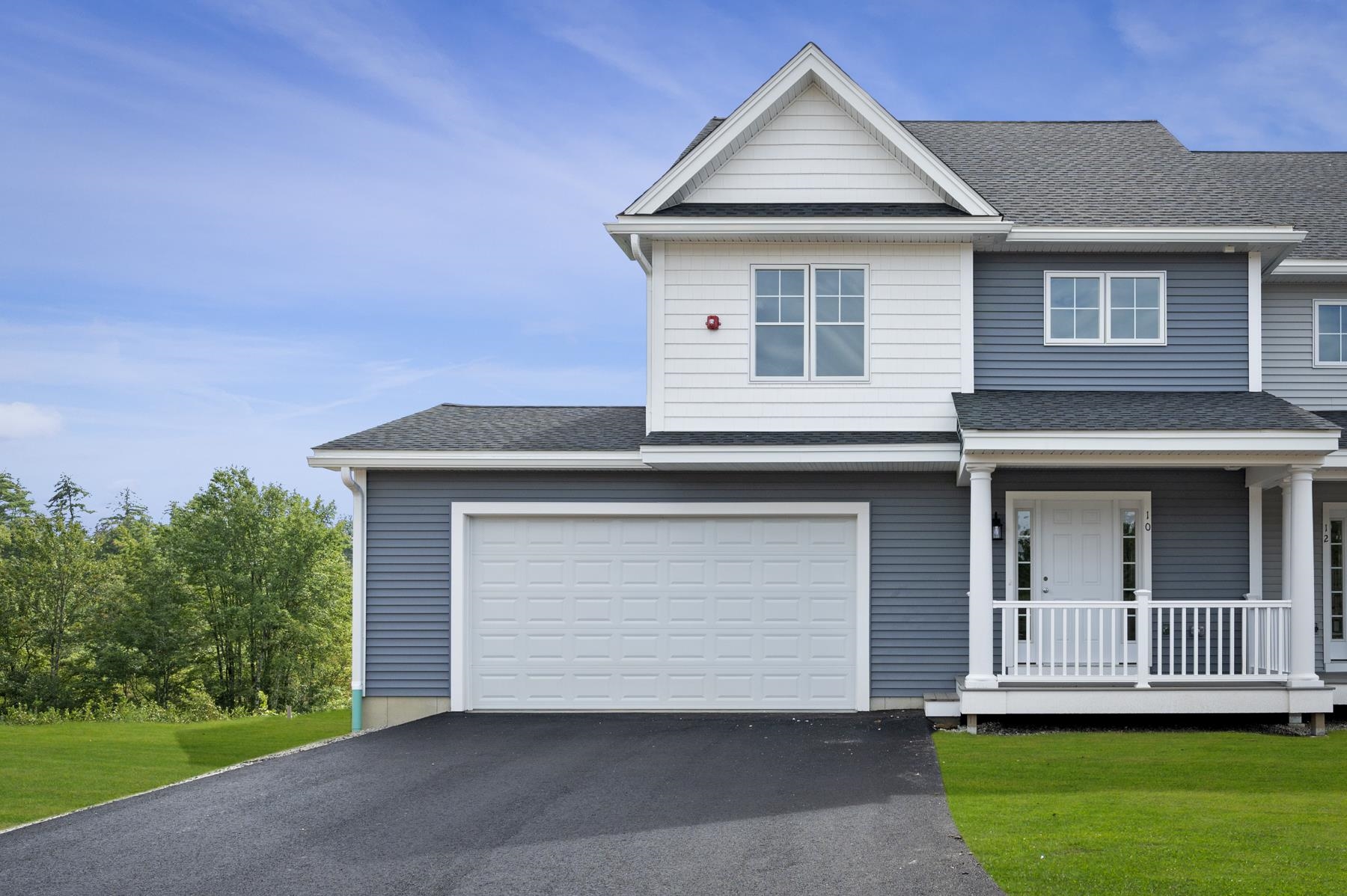 1 Autumn Ln, Raymond, NH 03077