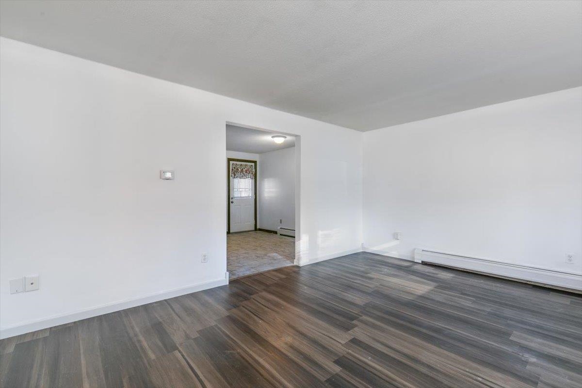 Homes for sale in Londonderry, NH | 27 Midridge Cir #27, Londonderry, NH 03053 | MLS# 5071116