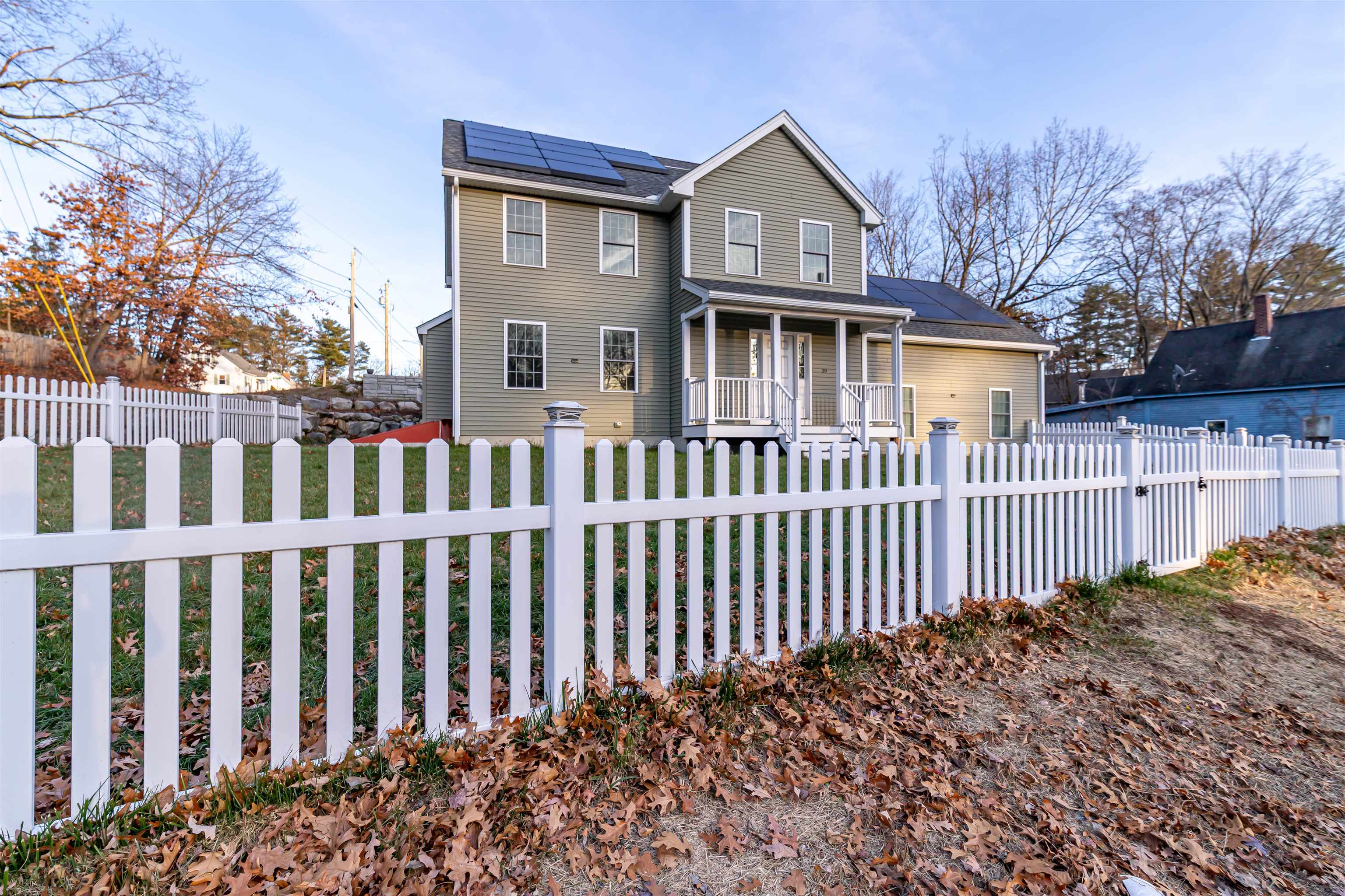 Homes for sale in Hudson, NH | 29 Derry St, Hudson, NH 03051 | MLS# 5071151