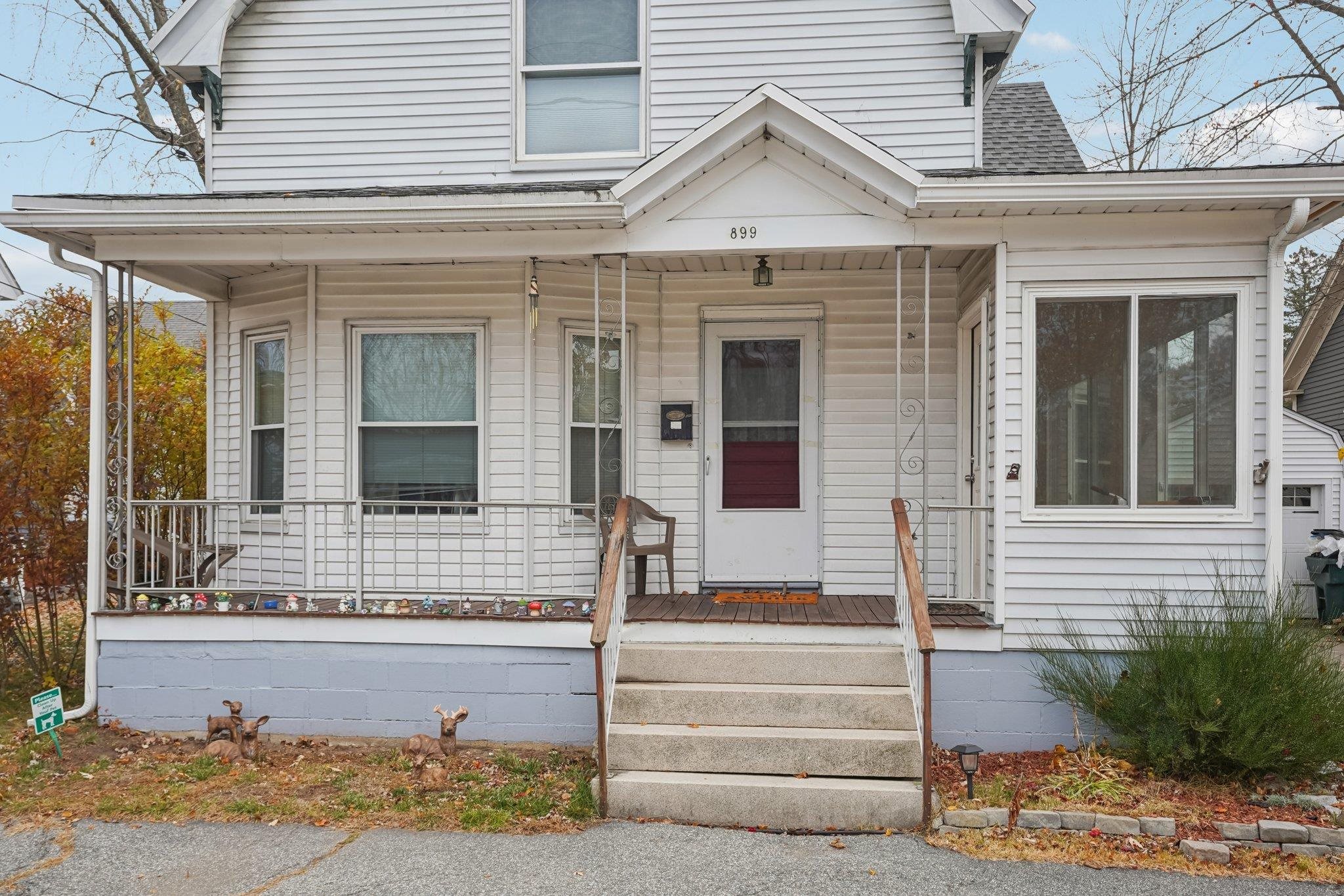 Homes for sale in Manchester, NH | 899 Hall St, Manchester, NH 03104 | MLS# 5071172