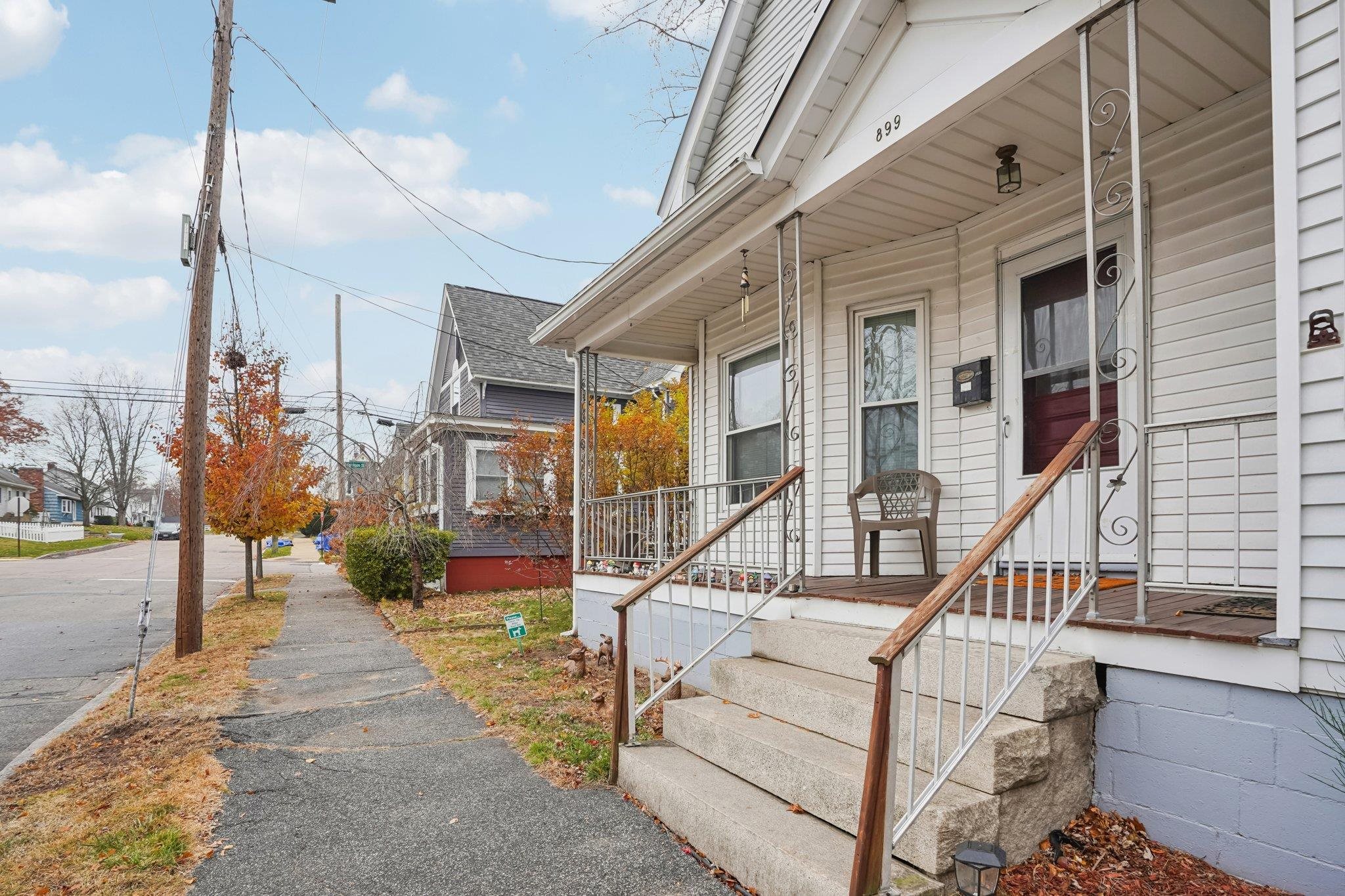 Homes for sale in Manchester, NH | 899 Hall St, Manchester, NH 03104 | MLS# 5071172