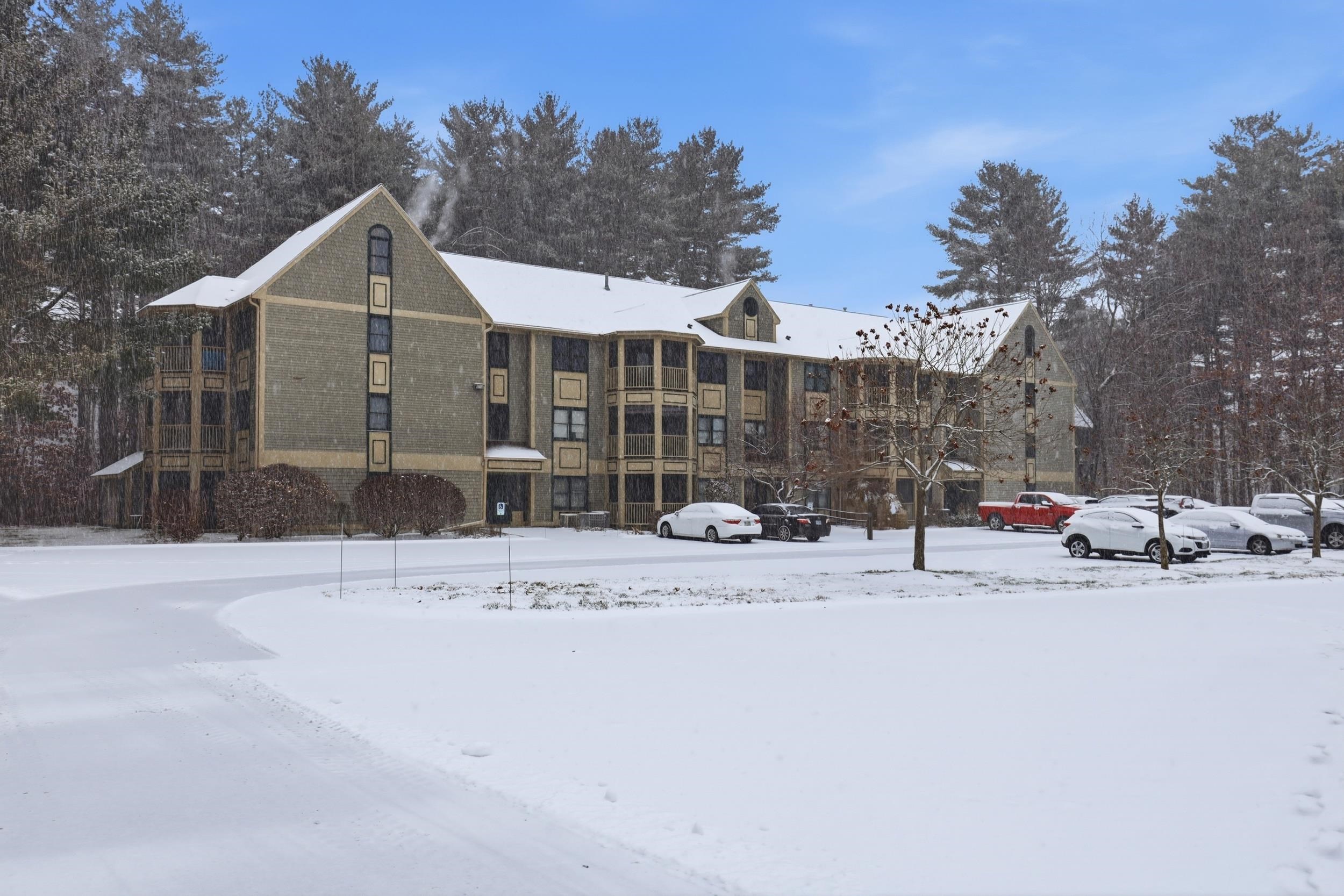 MLS 5071190: 3 Mayfair Lane-Unit 108, Nashua NH