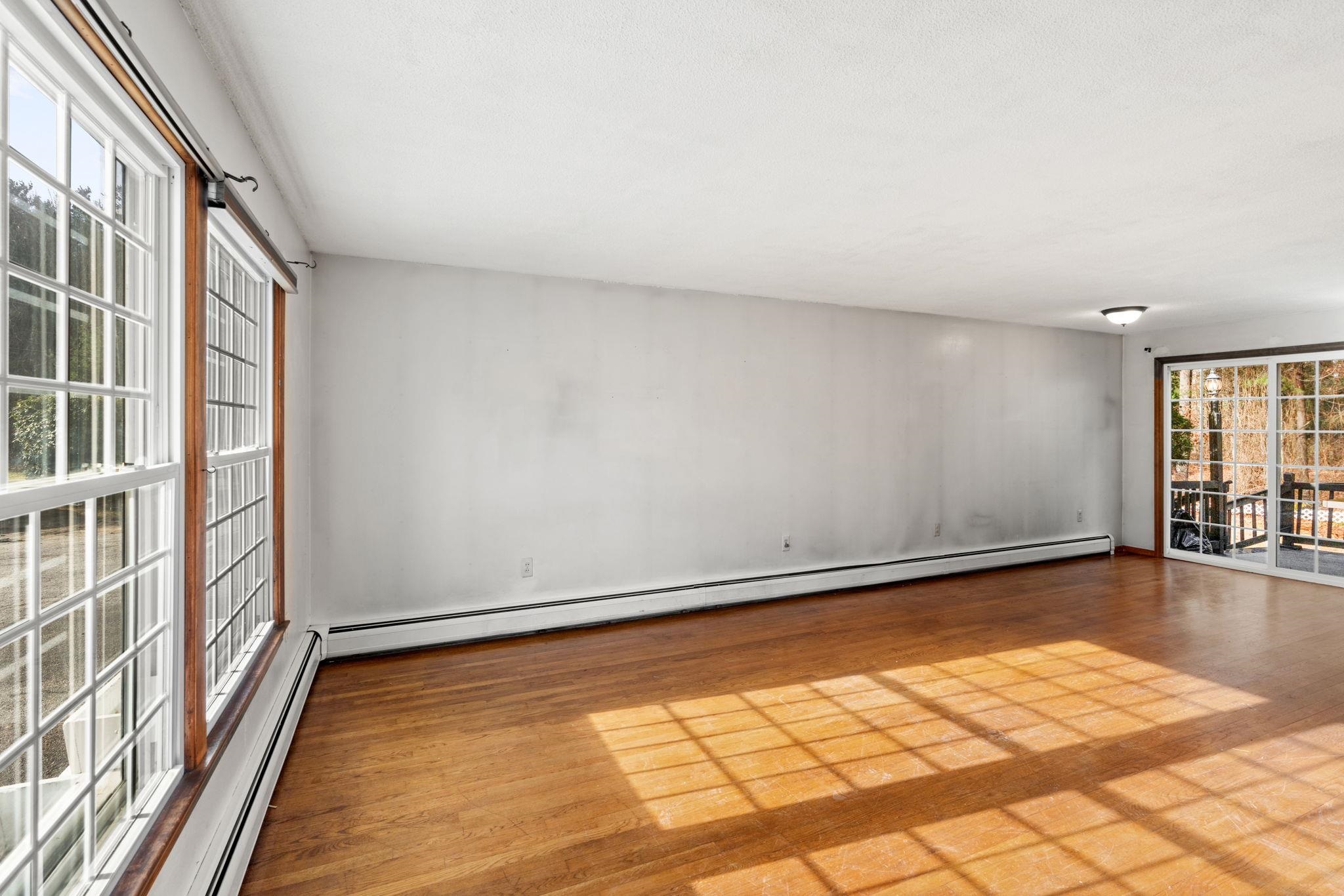 Homes for sale in Hudson, NH | 22 Oliver Dr, Hudson, NH 03051 | MLS# 5071192