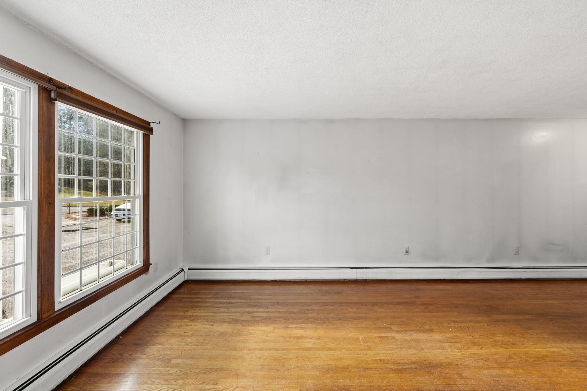 Homes for sale in Hudson, NH | 22 Oliver Dr, Hudson, NH 03051 | MLS# 5071192